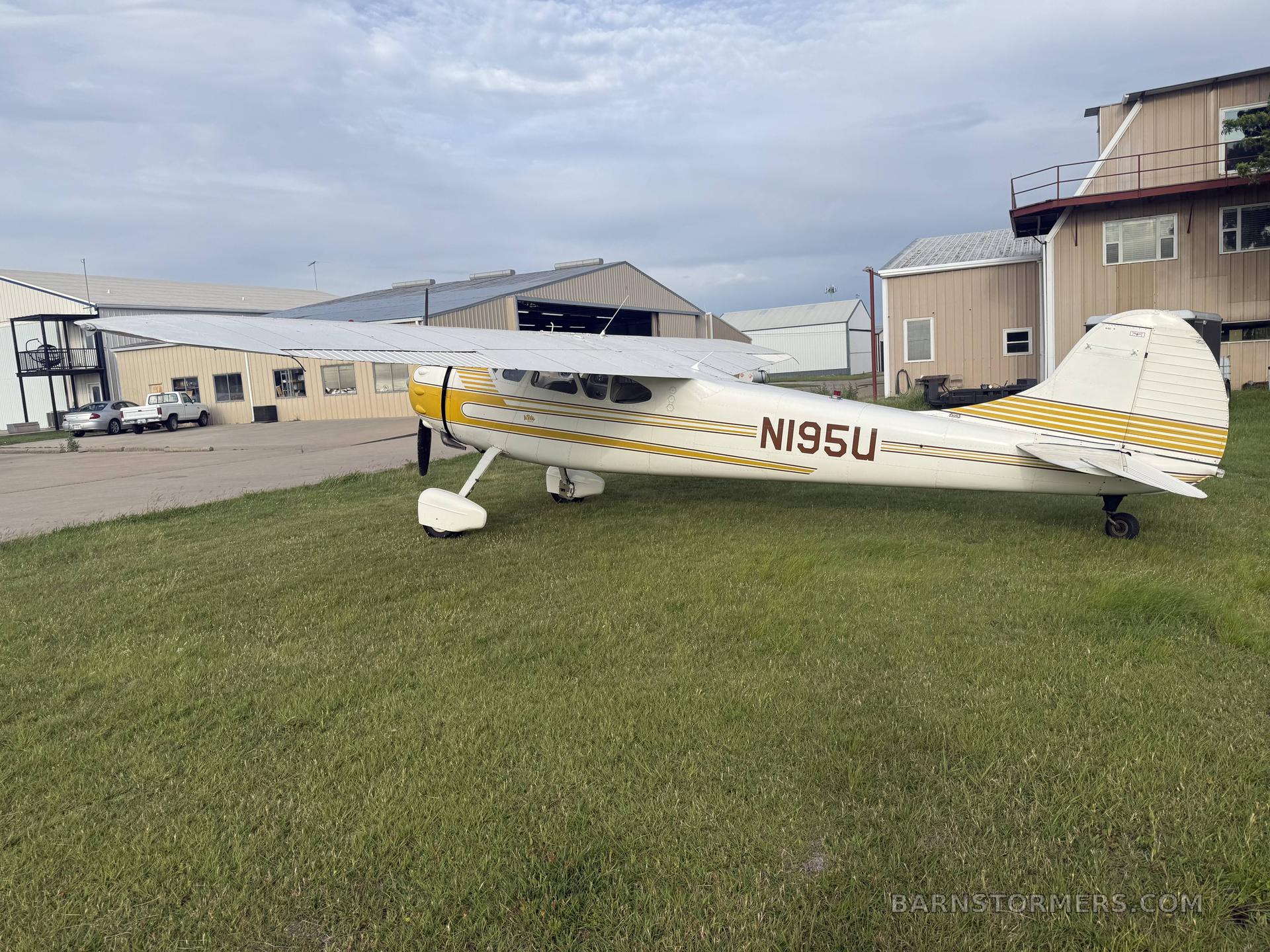 1951 CESSNA 195B 4