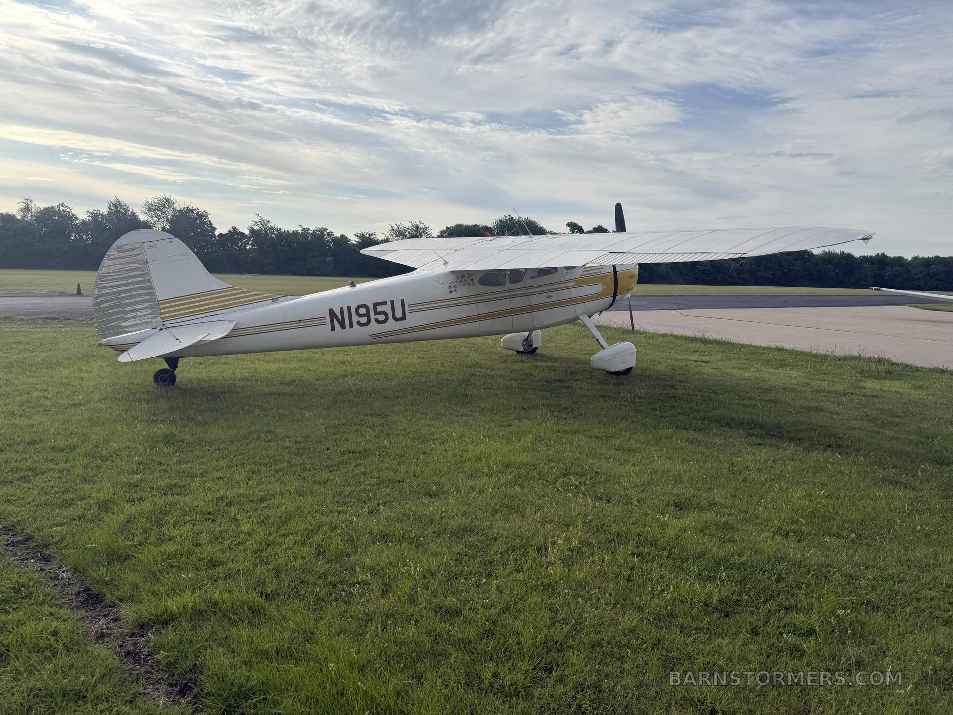 1951 CESSNA 195B 5