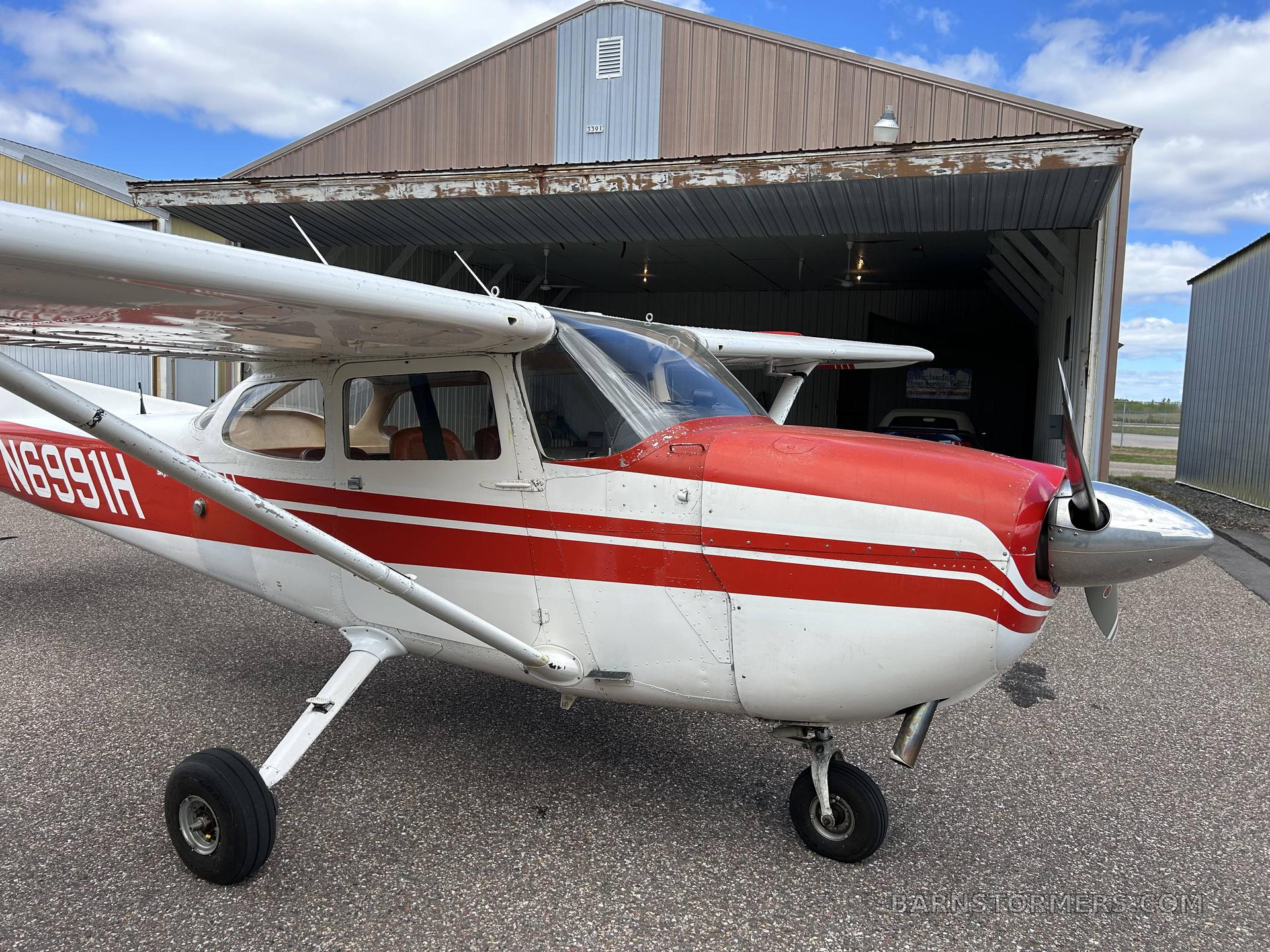 1975 Cessna 172 thumbnail 2