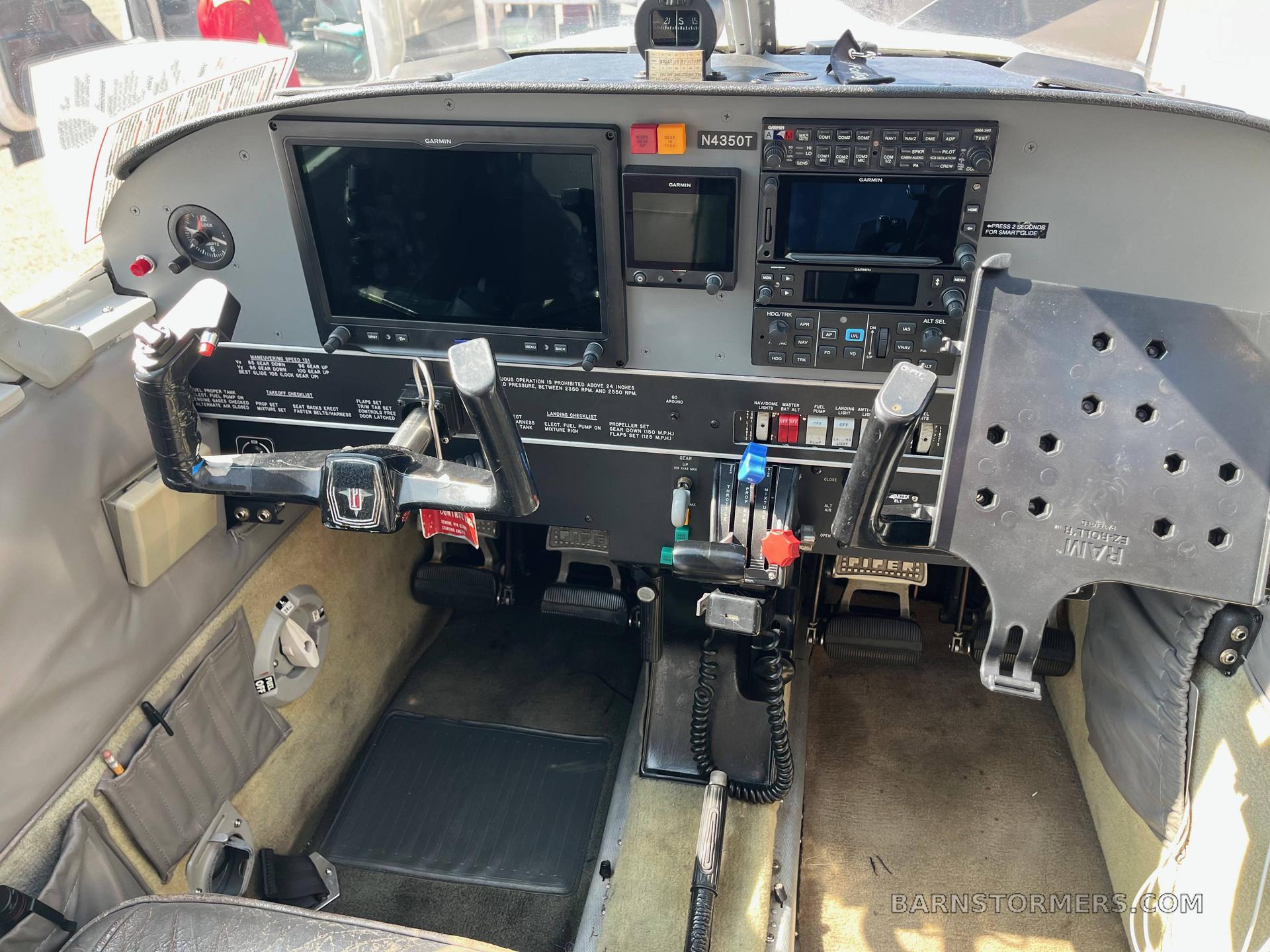 PIPER ARROW II 4