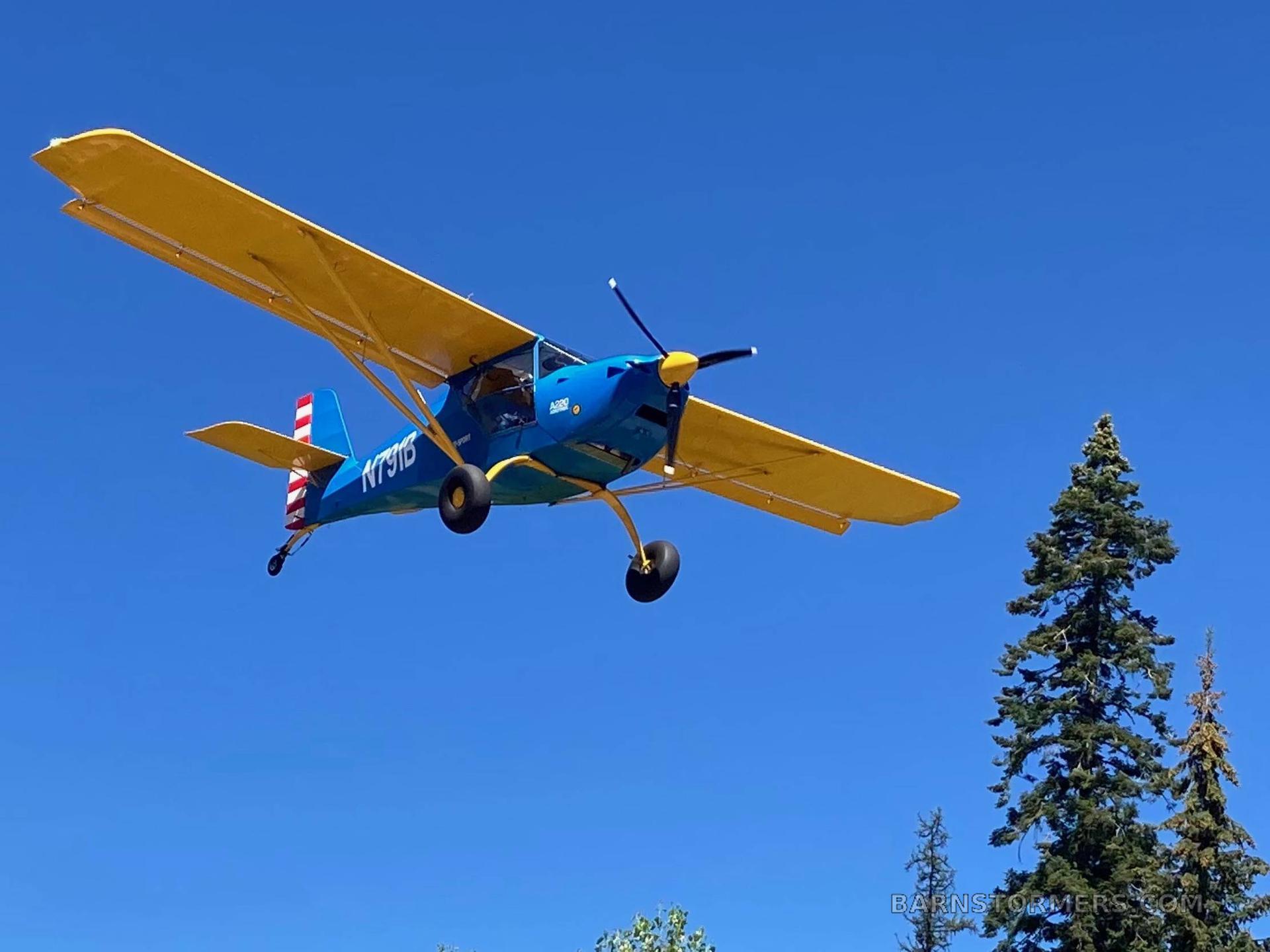 AEROTREK A220 3