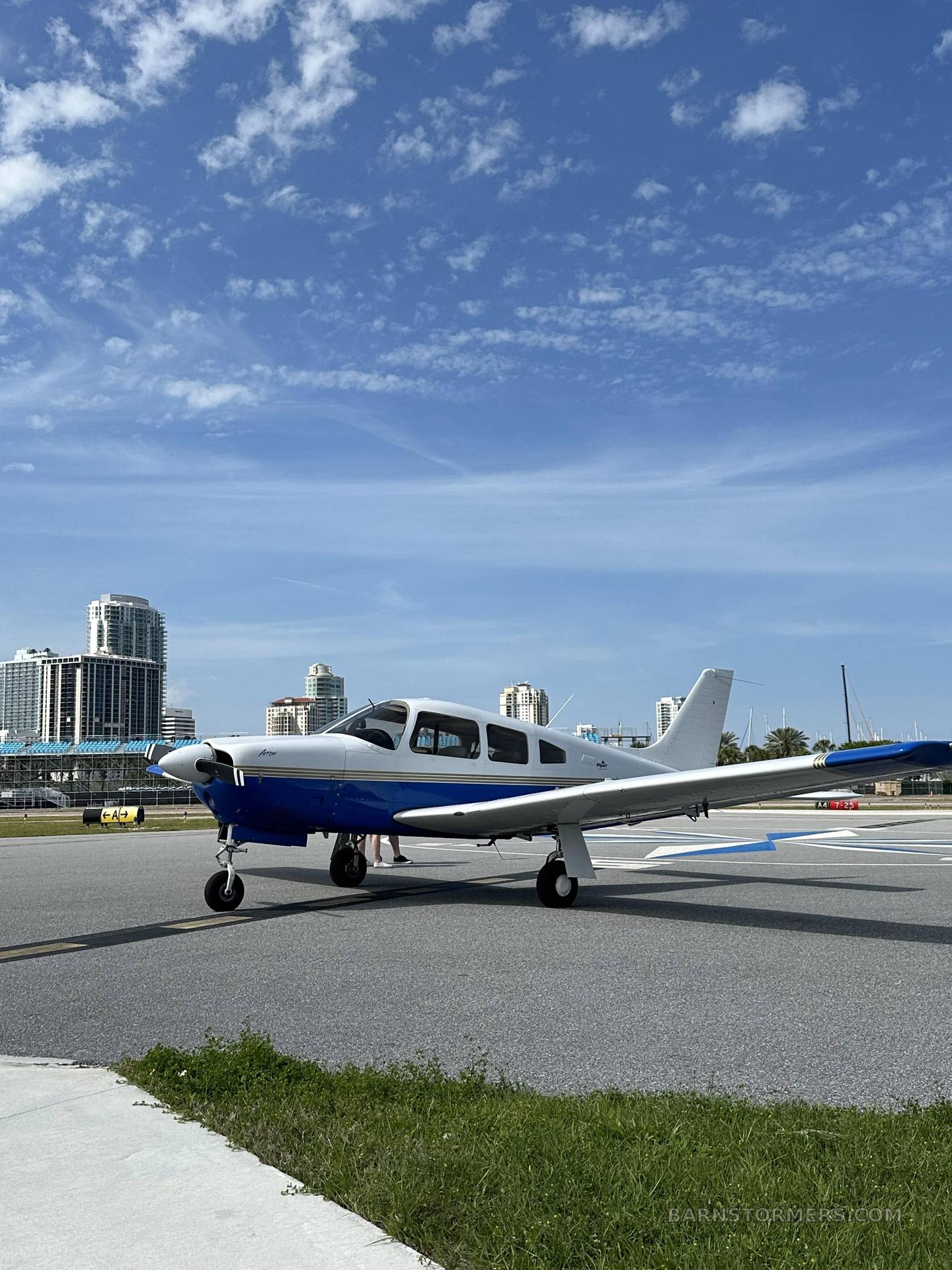 2002 ARROW III PA28R-201 5