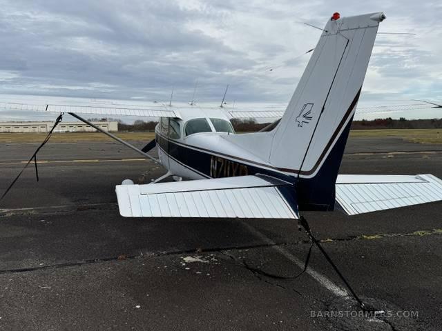 1977 CESSNA SKYHAWK 172 XP 5