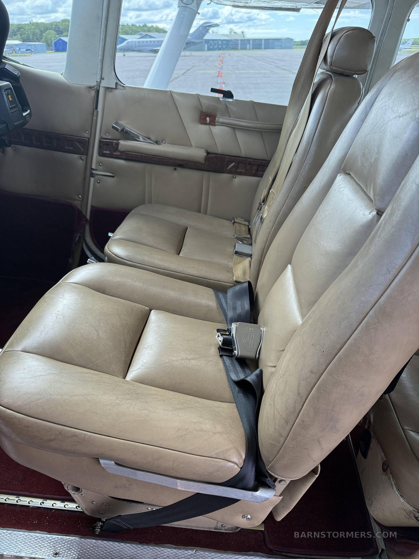 1981 CESSNA R182 RG 3