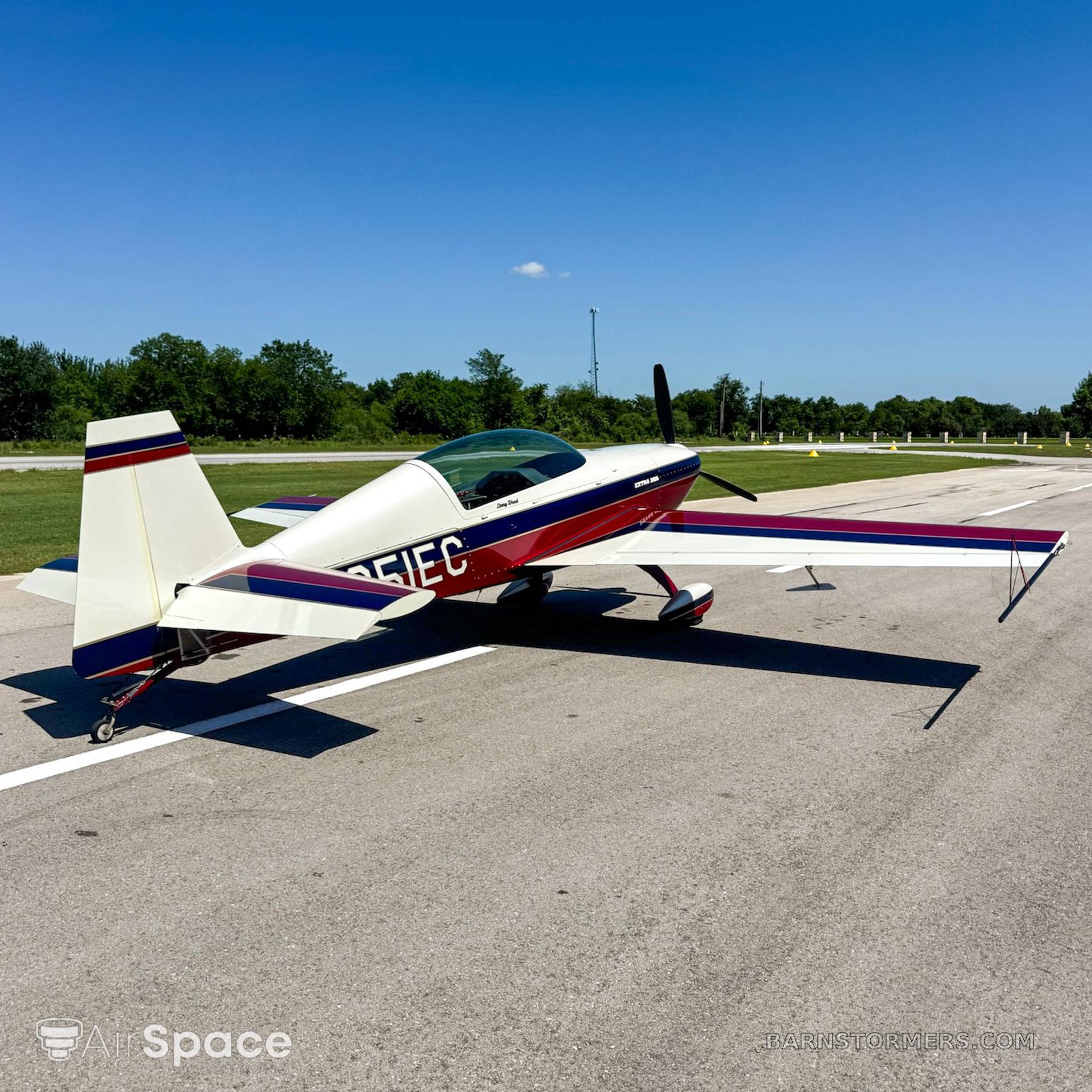 1999 EXTRA 300L | N251EC 3