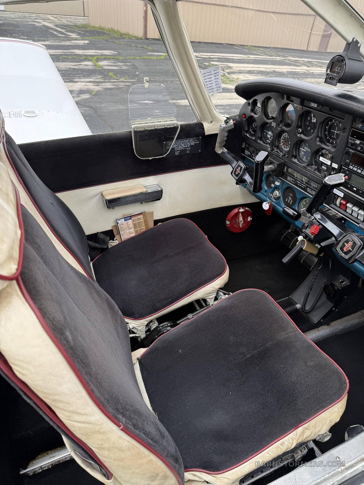 1973 Piper Cherokee thumbnail 3