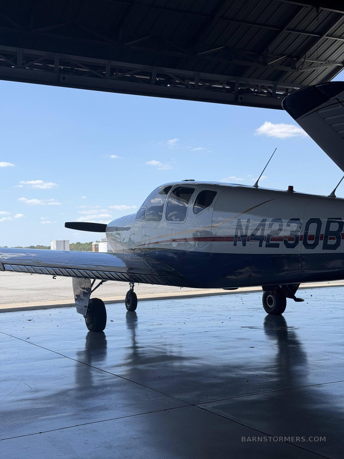 BEECHCRAFT BONANZA F35 5