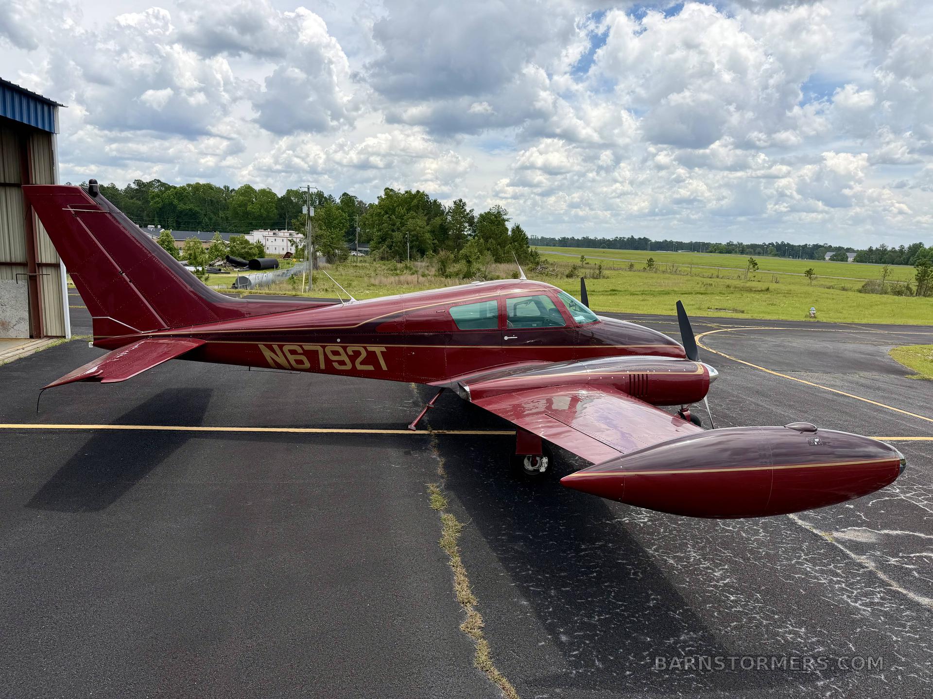 1960 Cessna 310 thumbnail 2
