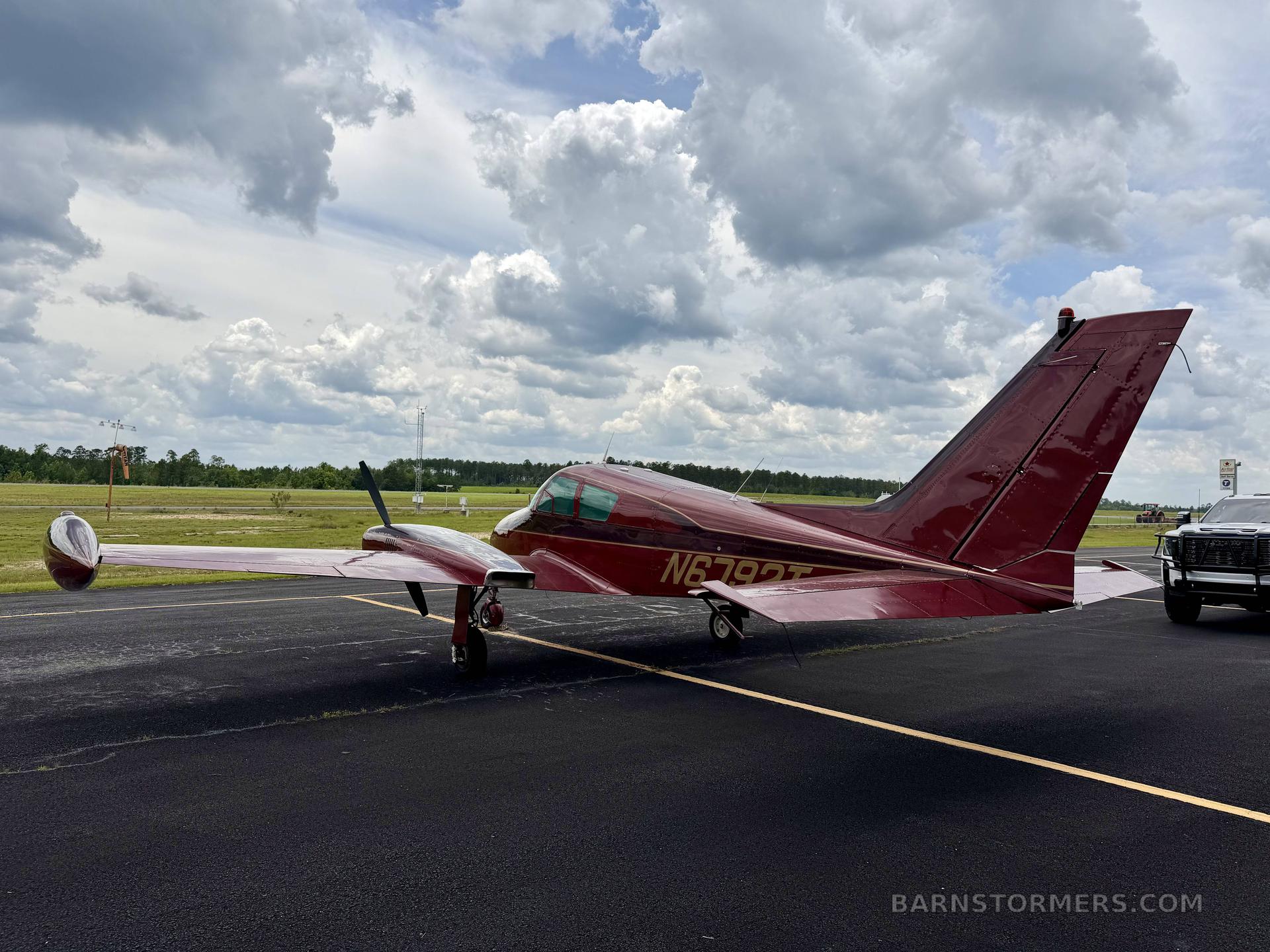 1960 Cessna 310 thumbnail 5