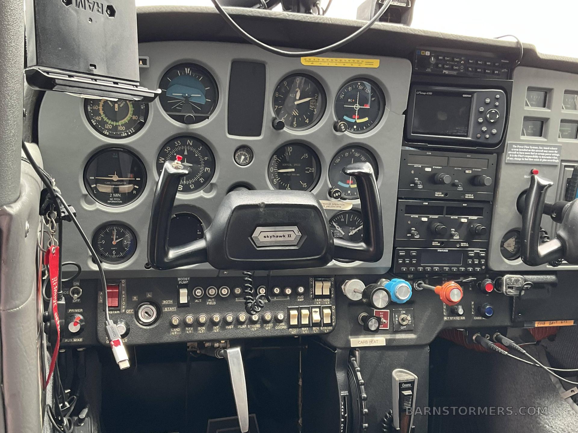 1974 CESSNA 172M SKYHAWK II, 3