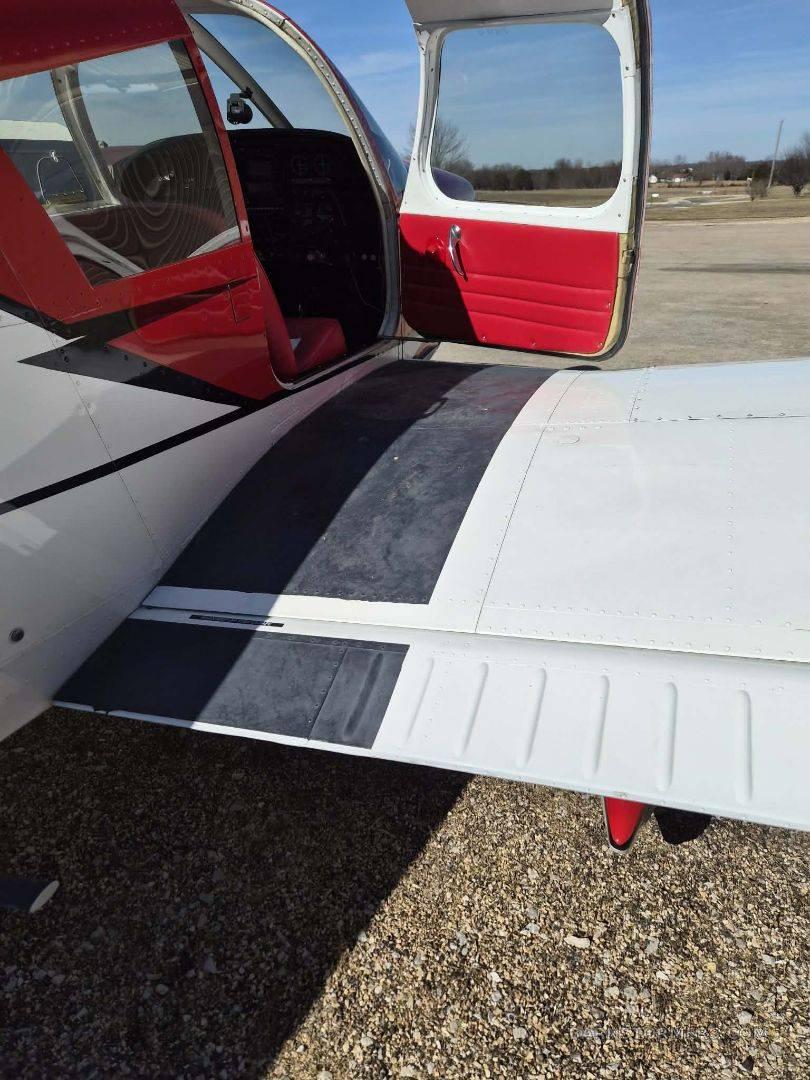 EXCEPTIONAL 1964 CHEROKEE 235! 5