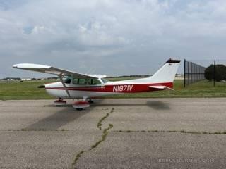 1974 Cessna 172 thumbnail 3