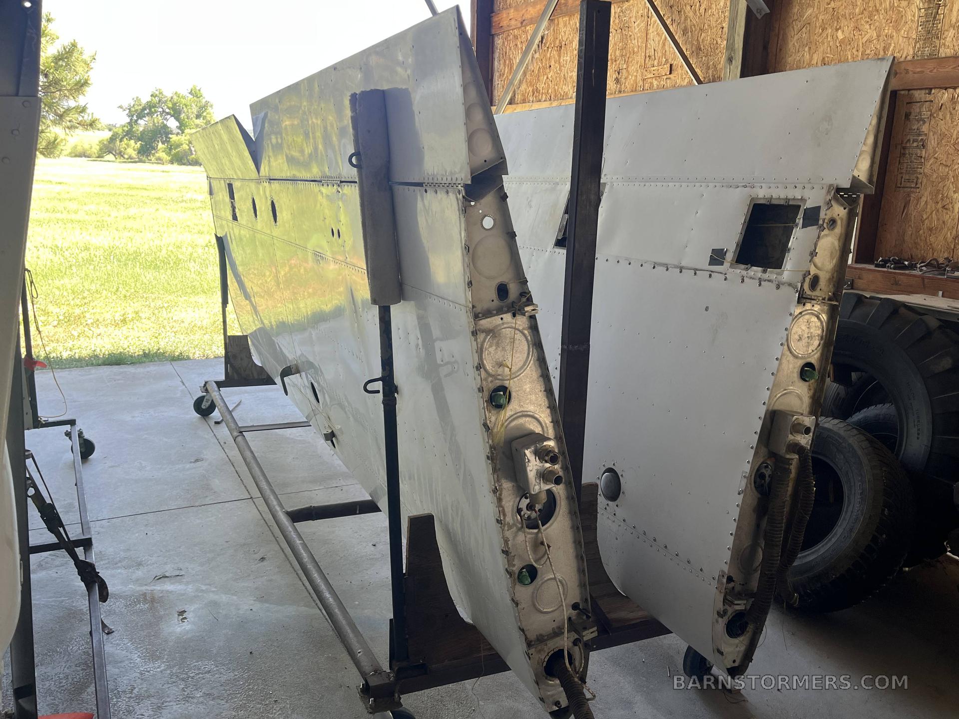 2 AERO COMMANDER LARK 180'S 5