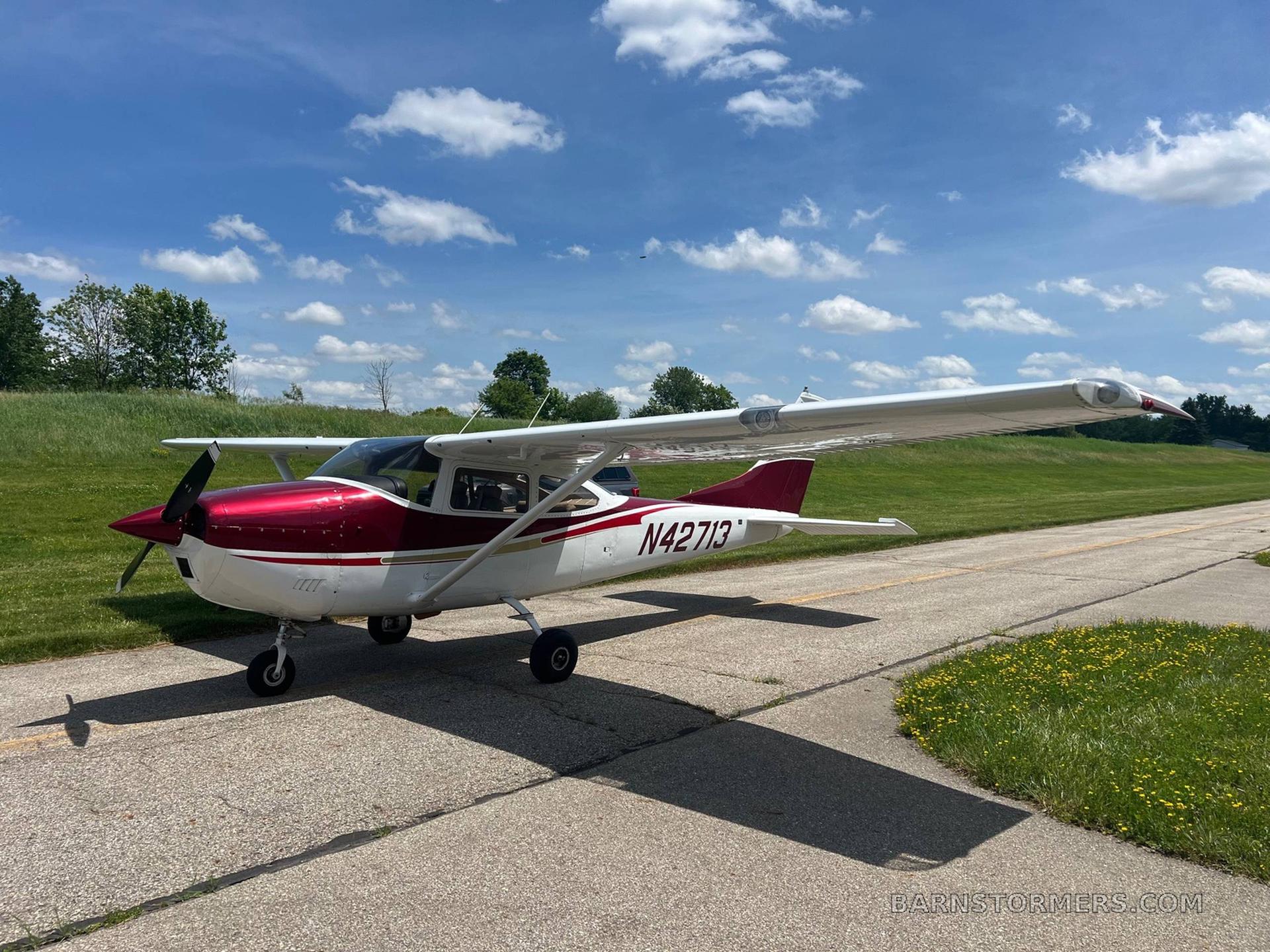1968 Cessna 182 thumbnail 3