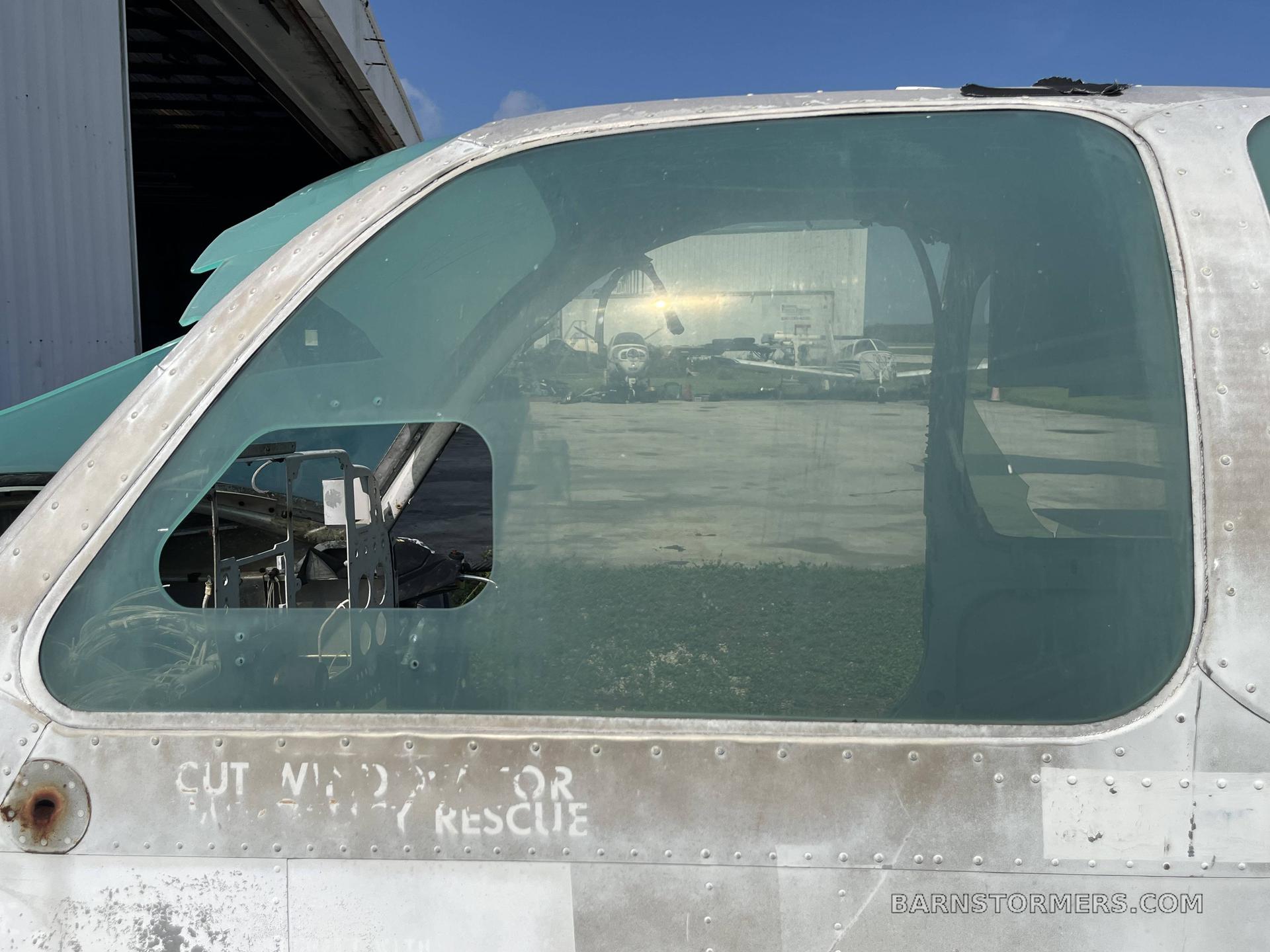 BEECHCRAFT MODEL 1079 QU-22B 3