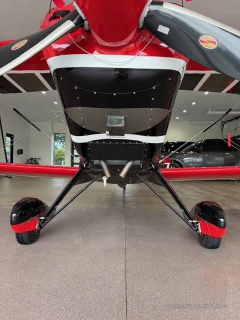 2004 PITTS S-2C 4