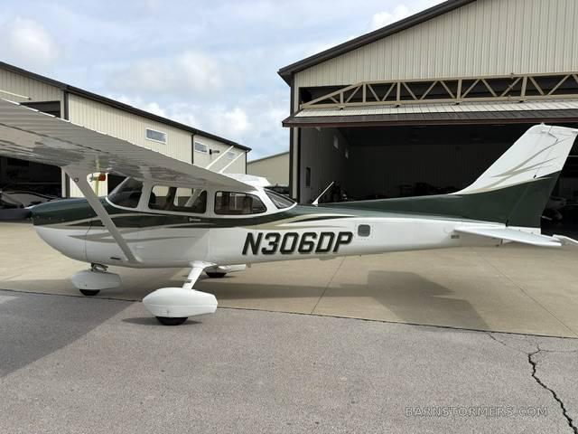 2016 Cessna 172 thumbnail 2