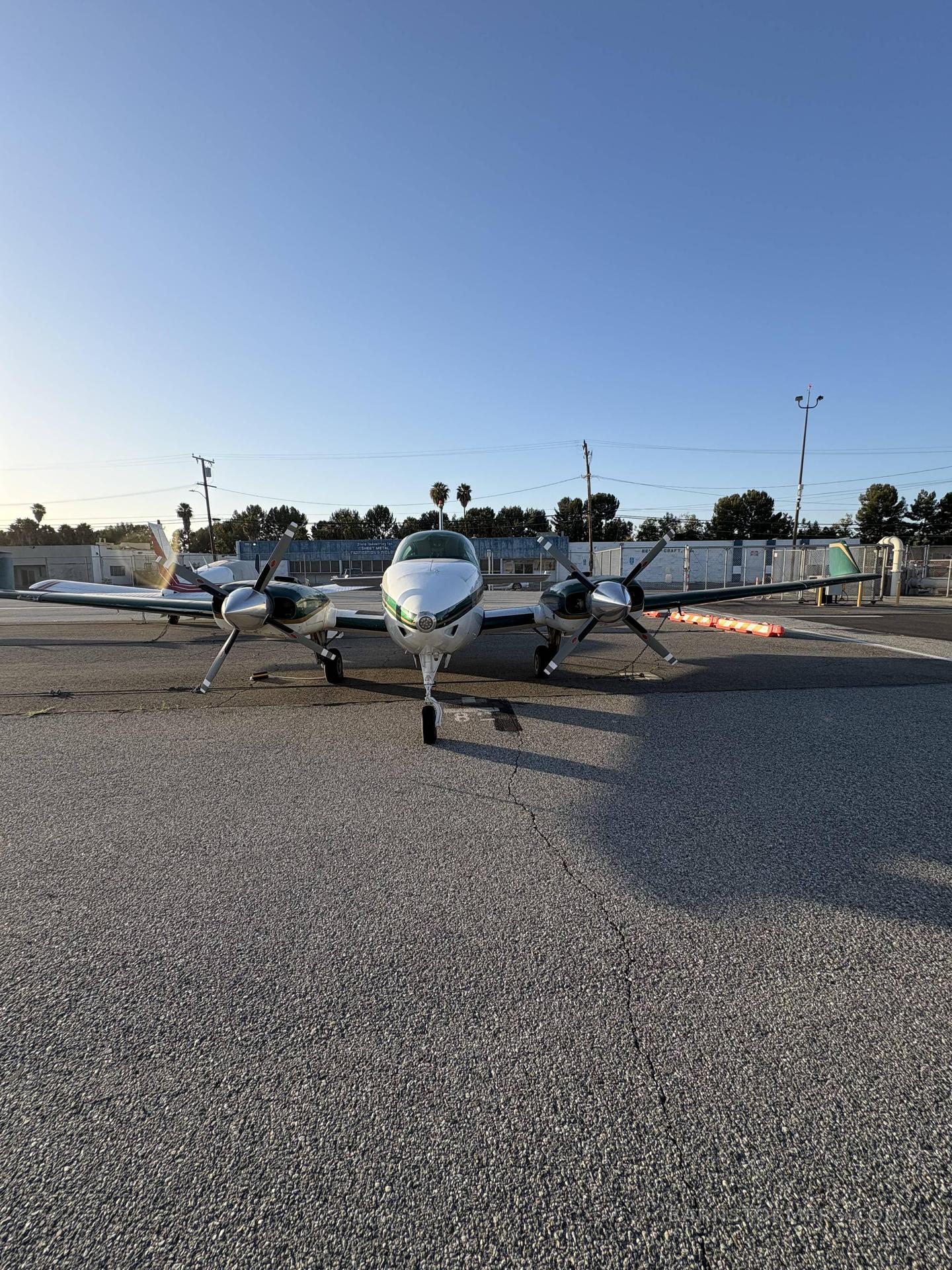 1965 Beechcraft Baron thumbnail 2
