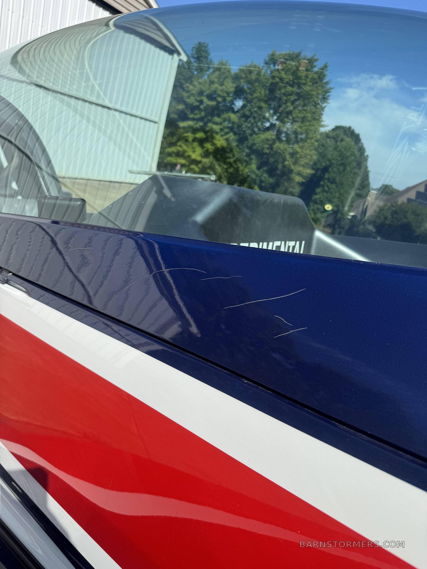 GORGEOUS 2014 EXTRA 300L 3