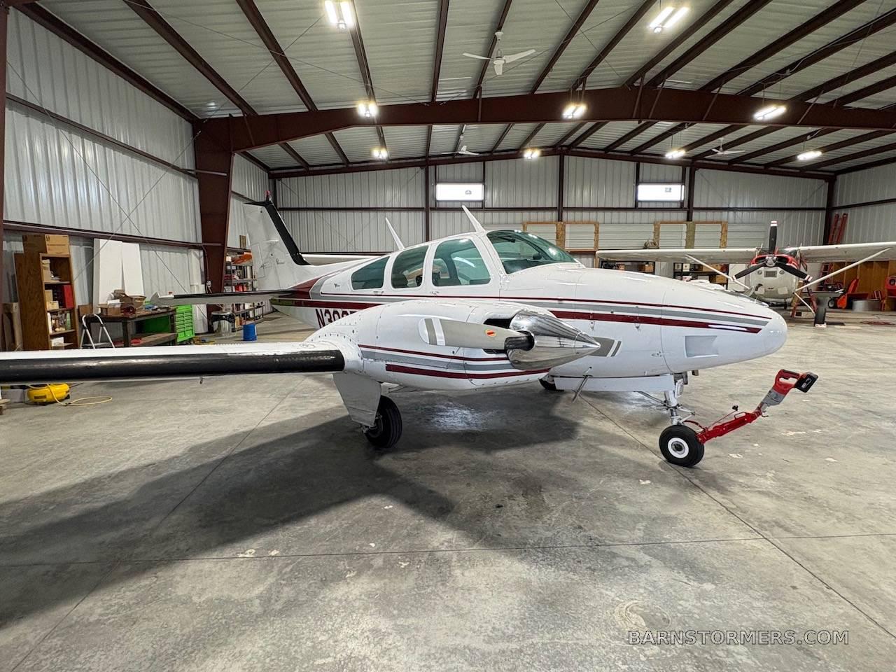 BARON B55 3