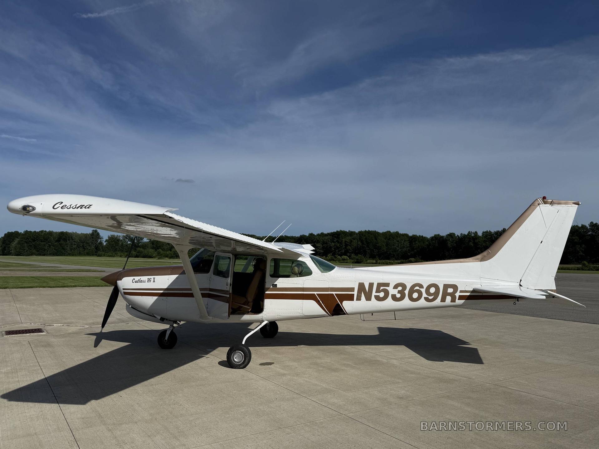 1980 Cessna 172 thumbnail 2