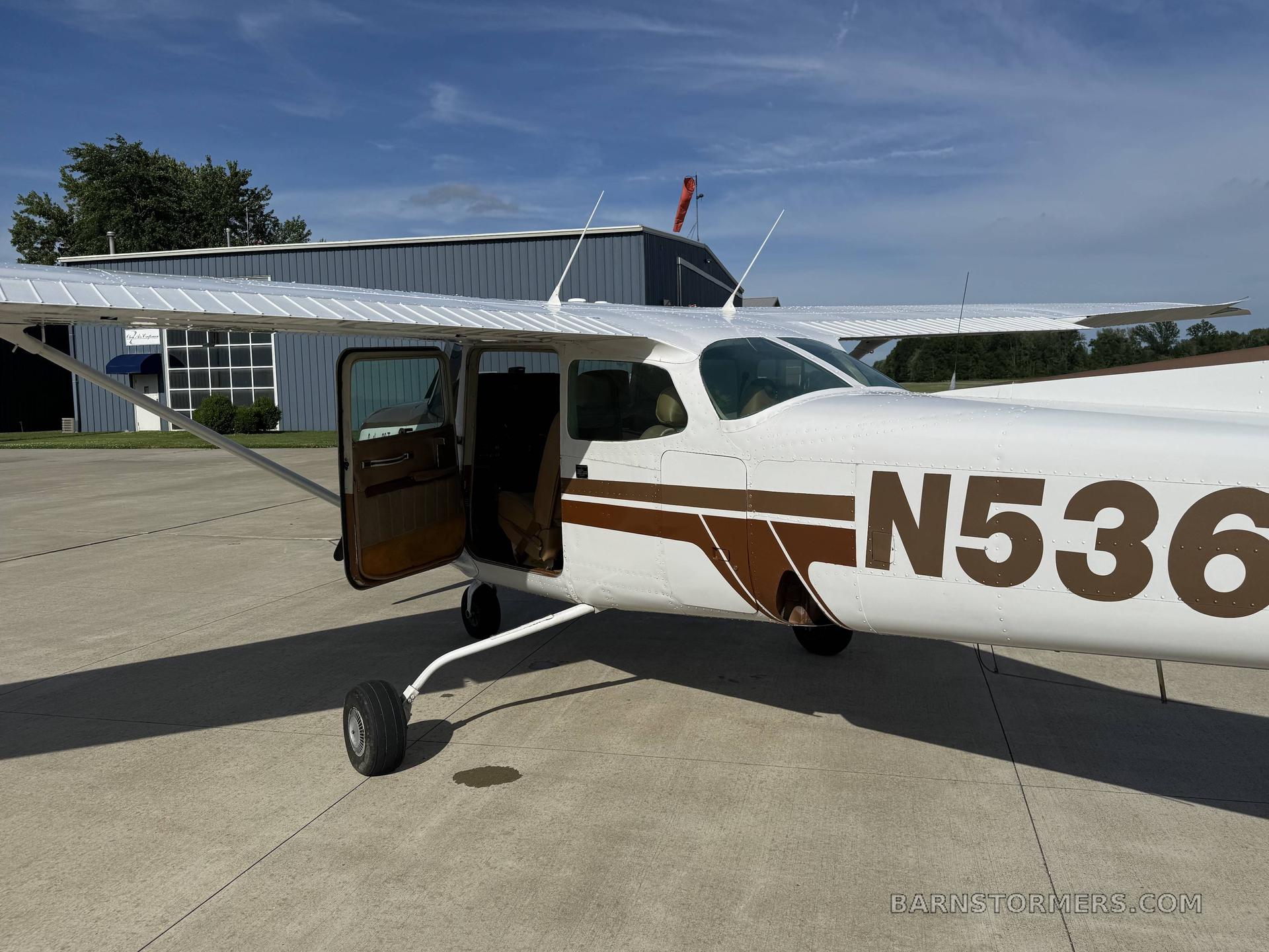 1980 Cessna 172 thumbnail 4