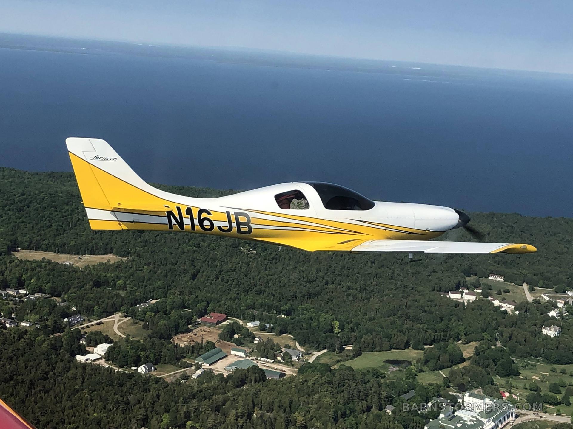 2016 LANCAIR 235 3