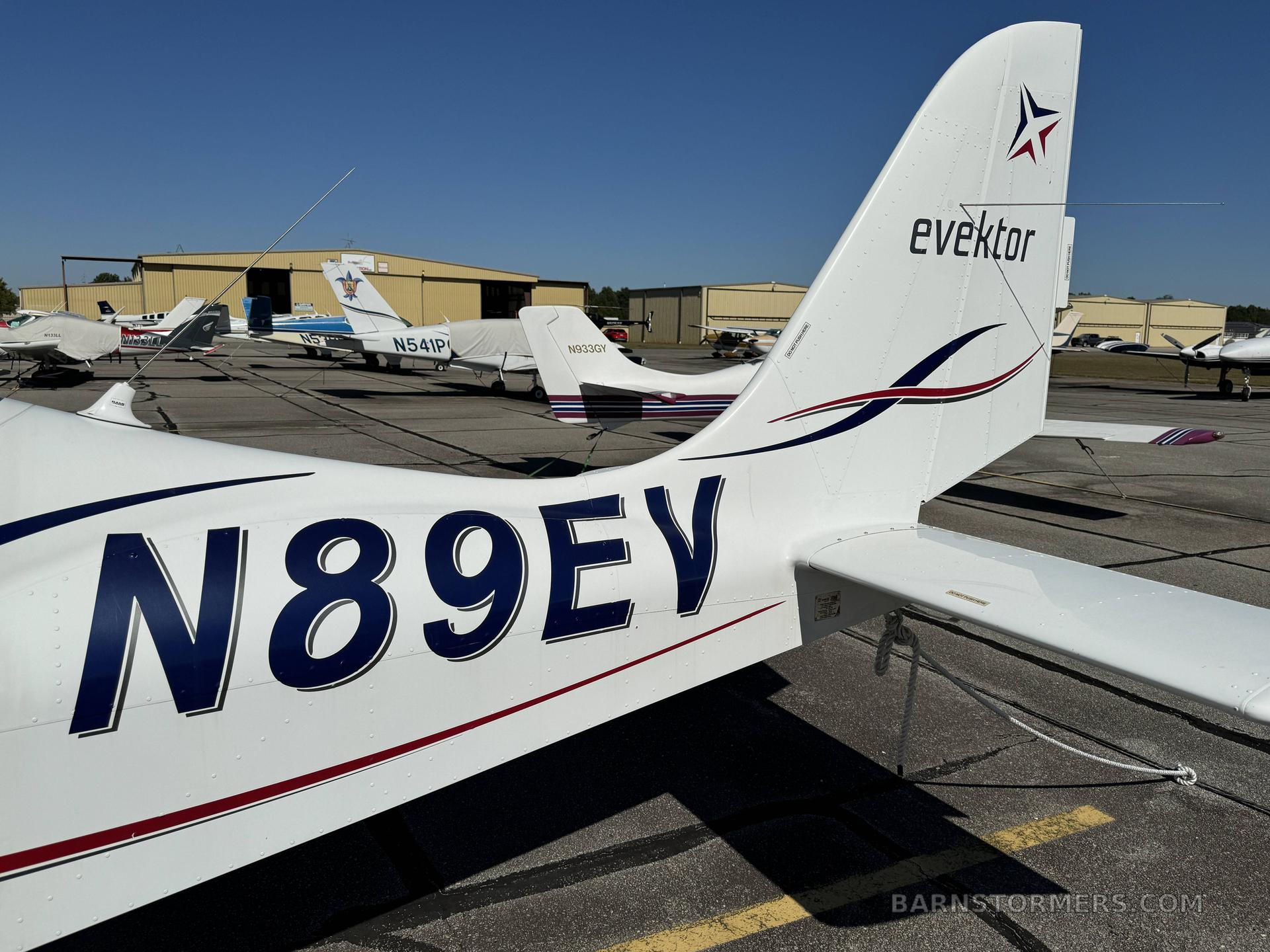 2017 EVEKTOR SPORTSTAR MAX 3