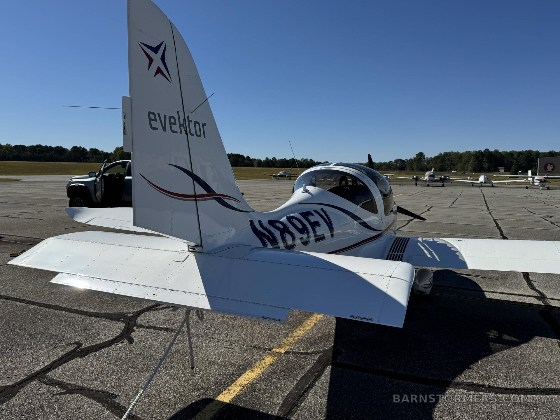 2017 EVEKTOR SPORTSTAR MAX 4