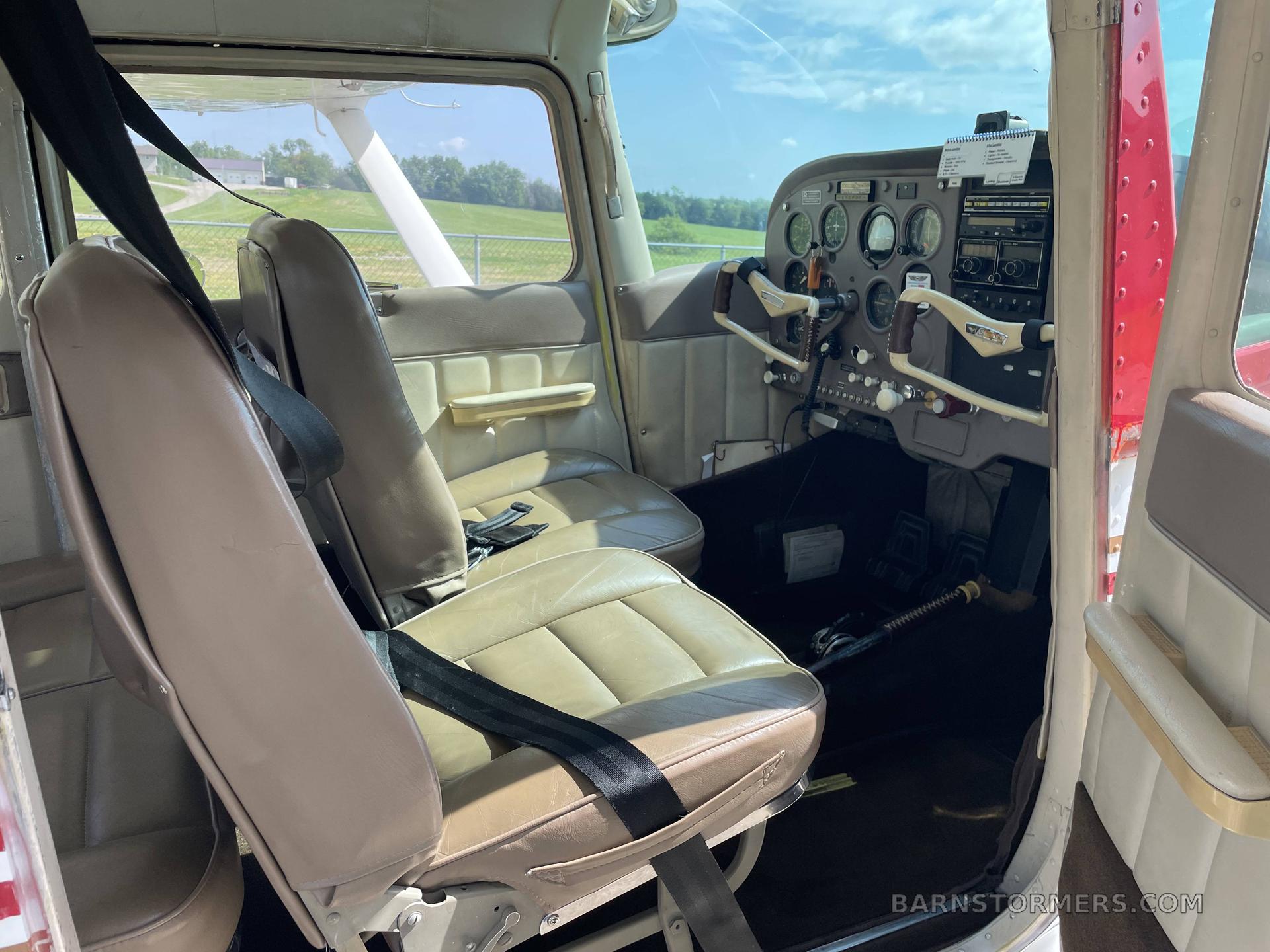 CESSNA172E 4