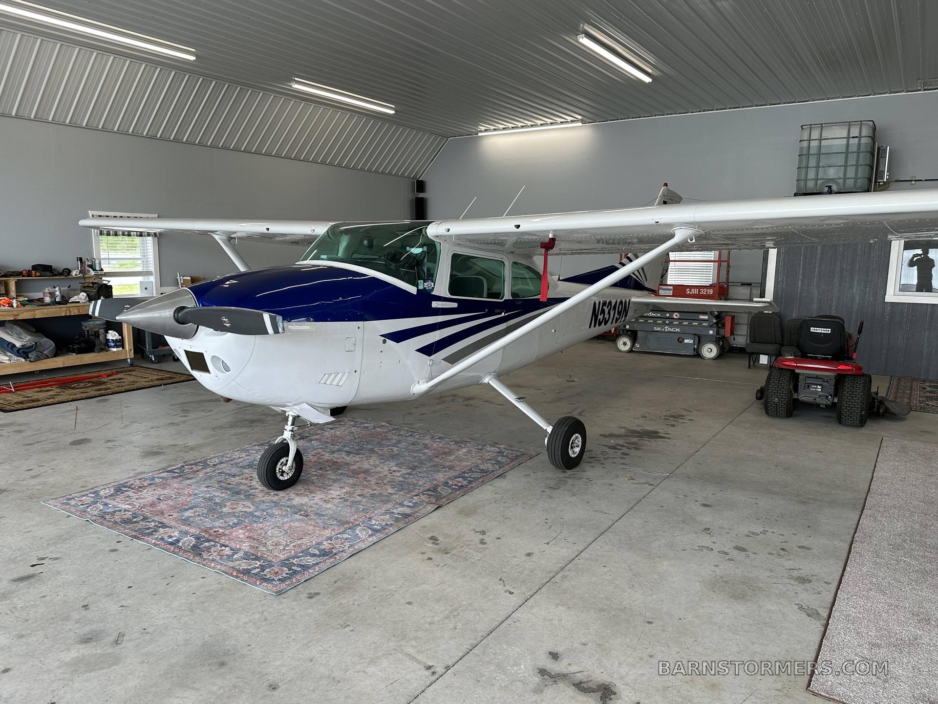 1980 Cessna 182 thumbnail 2