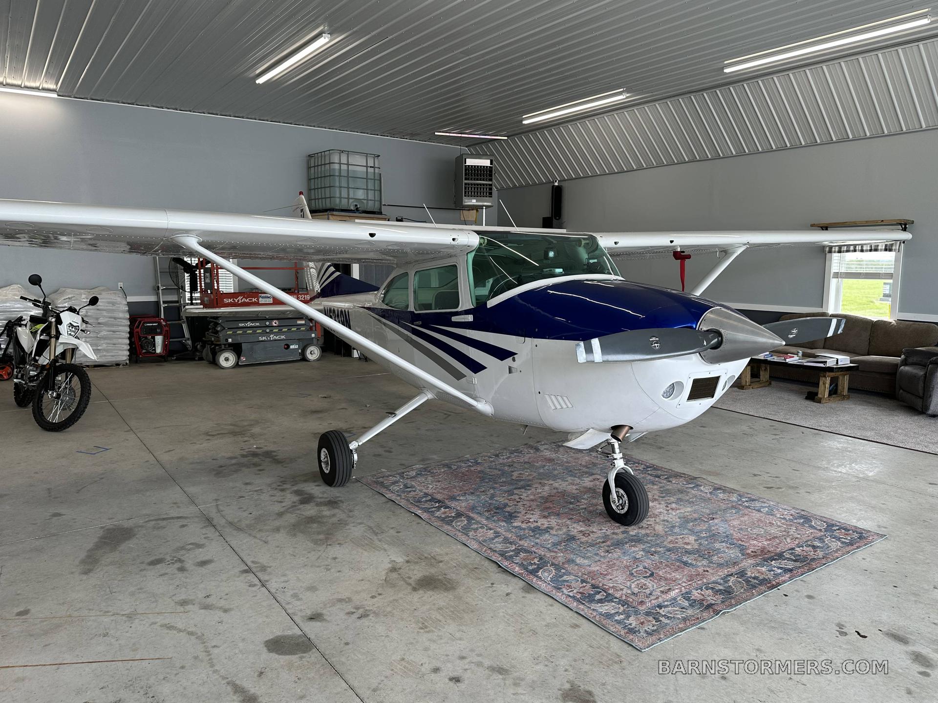 1980 Cessna 182 thumbnail 3