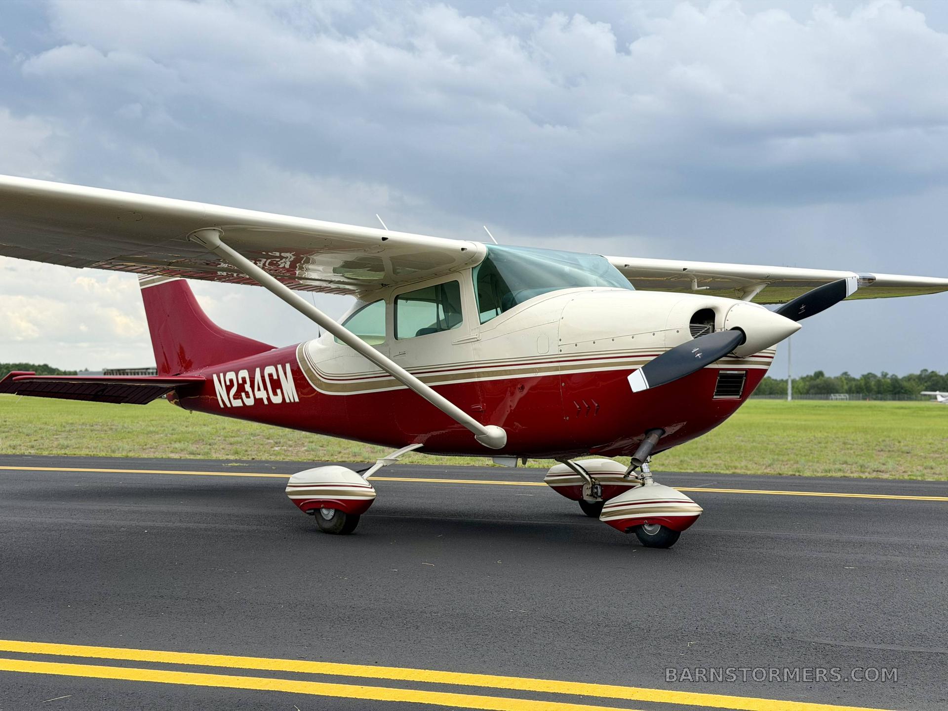 1966 Cessna 182 thumbnail 5