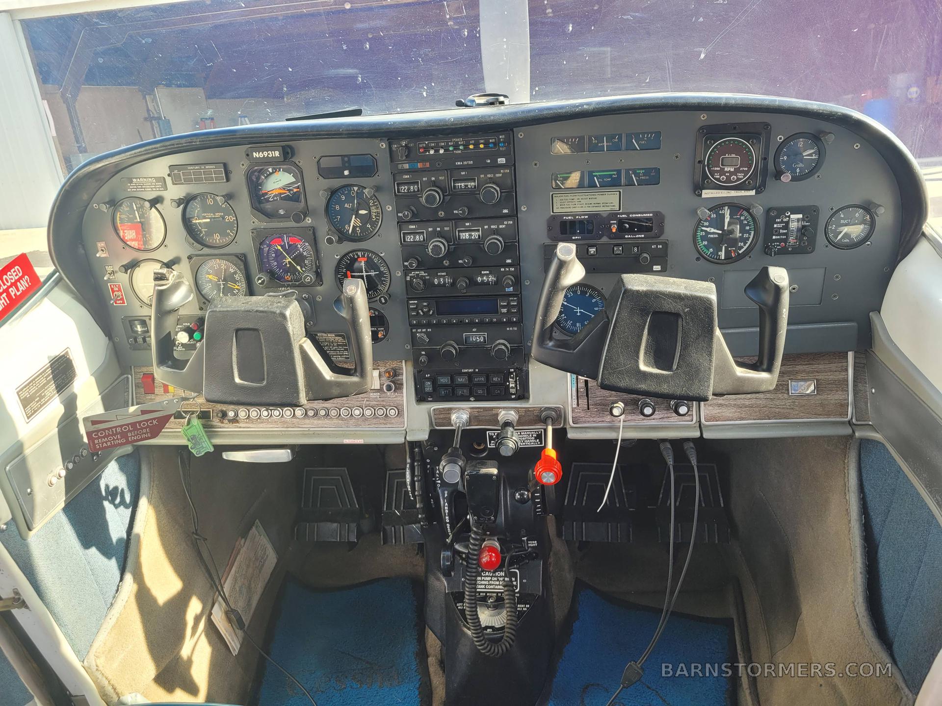 1967 CESSNA T210H 3