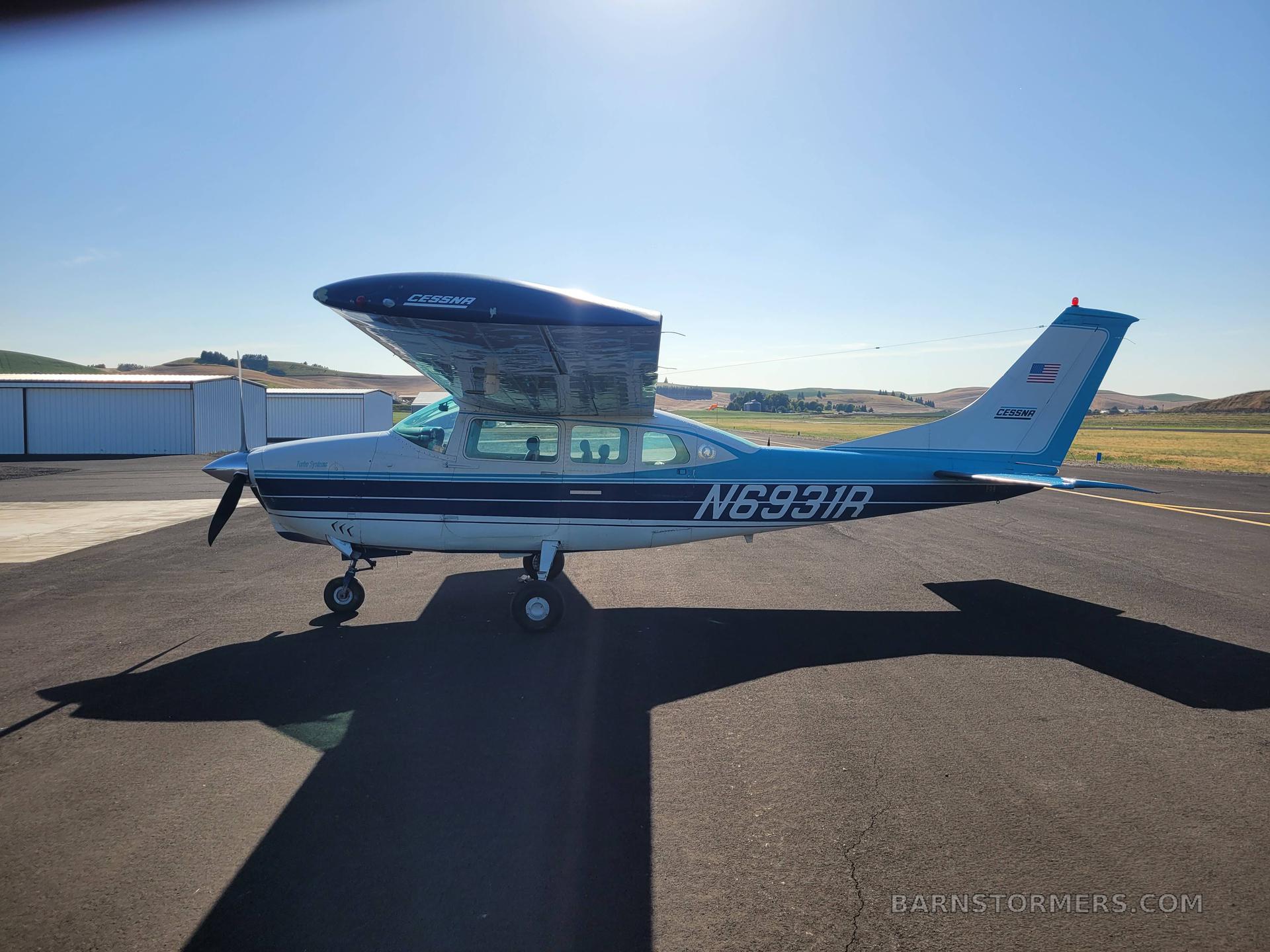 1967 Cessna 210 thumbnail 2