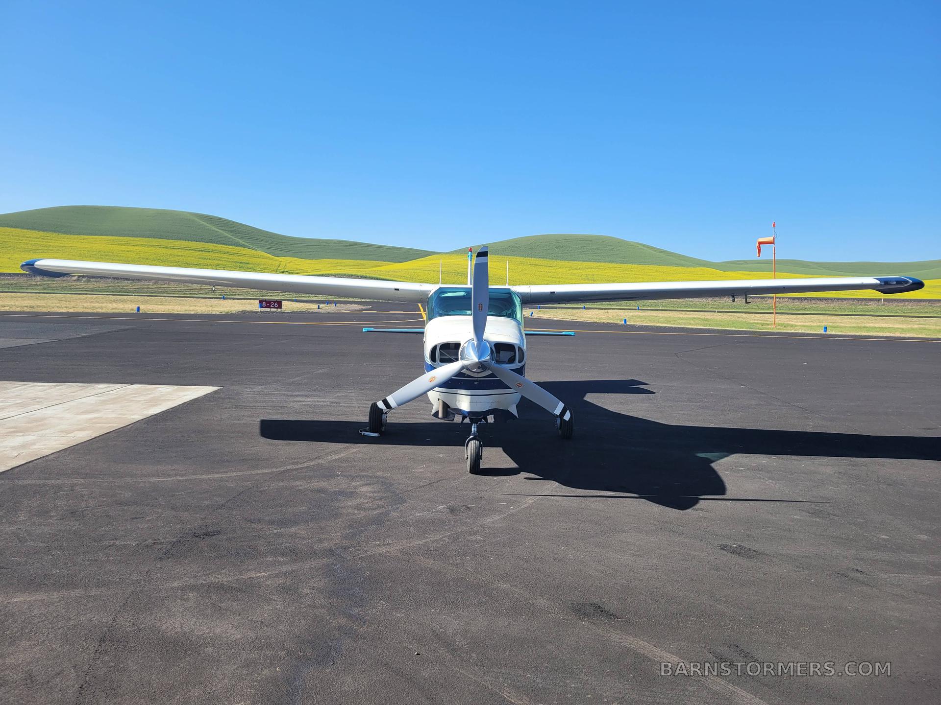 1967 Cessna 210 thumbnail 3