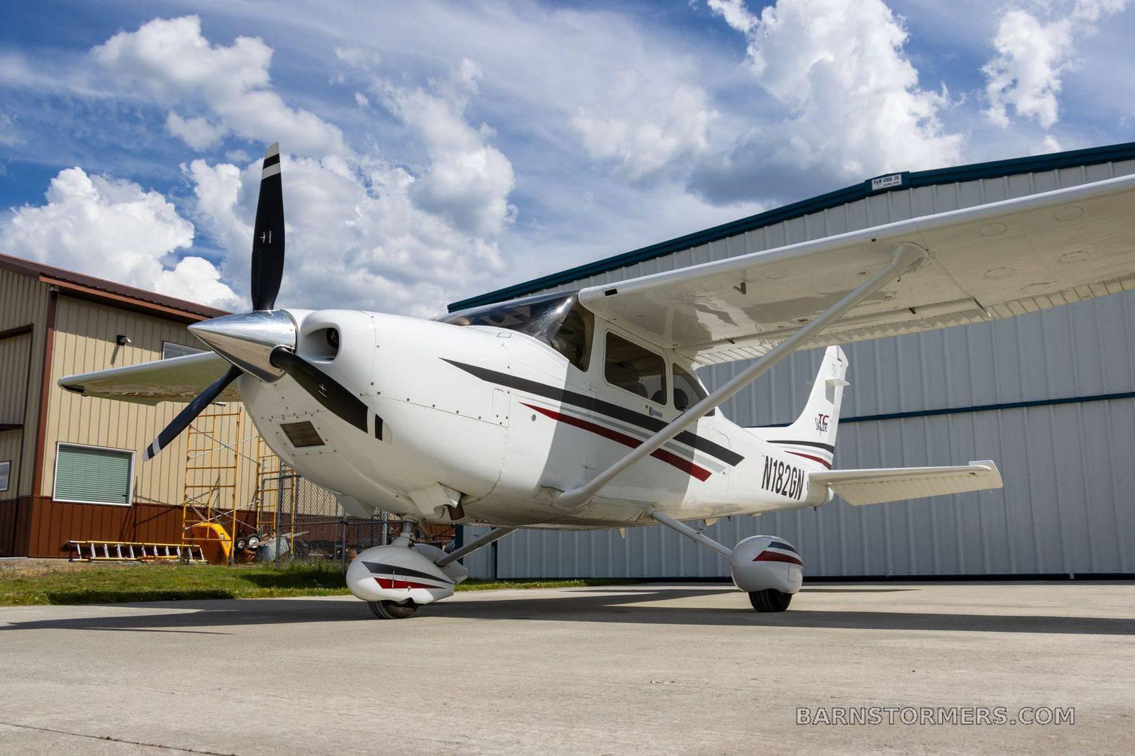 2002 Cessna 182 thumbnail 3