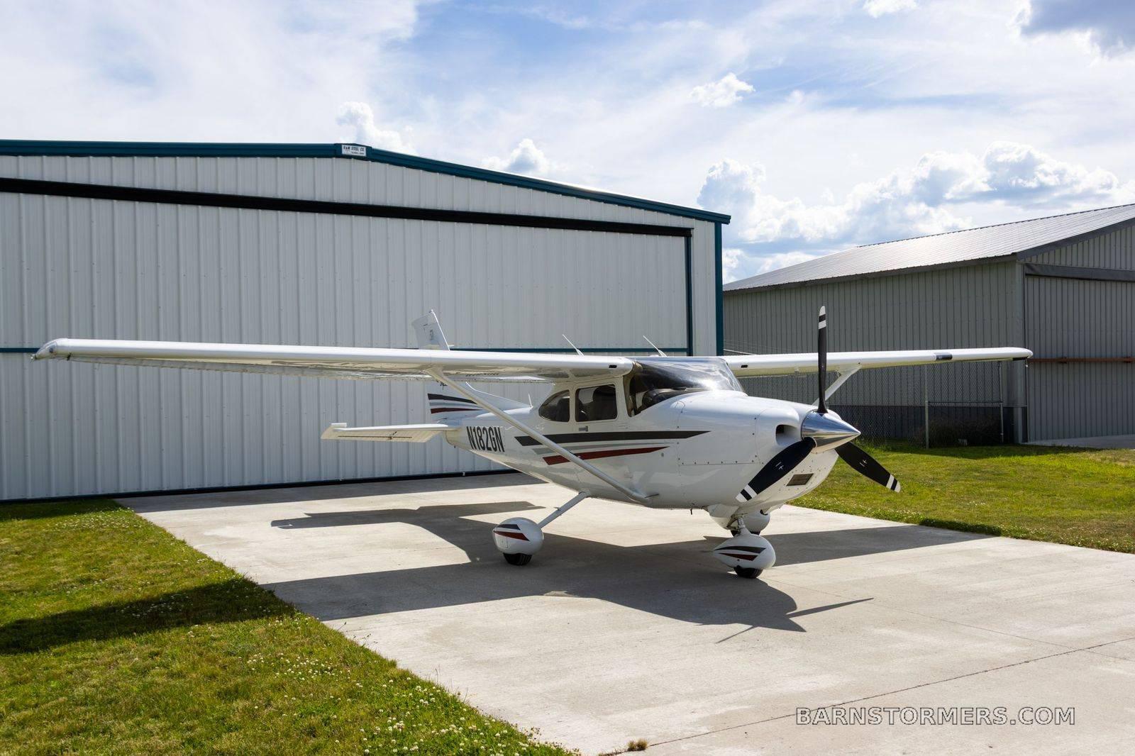 2002 Cessna 182 thumbnail 4