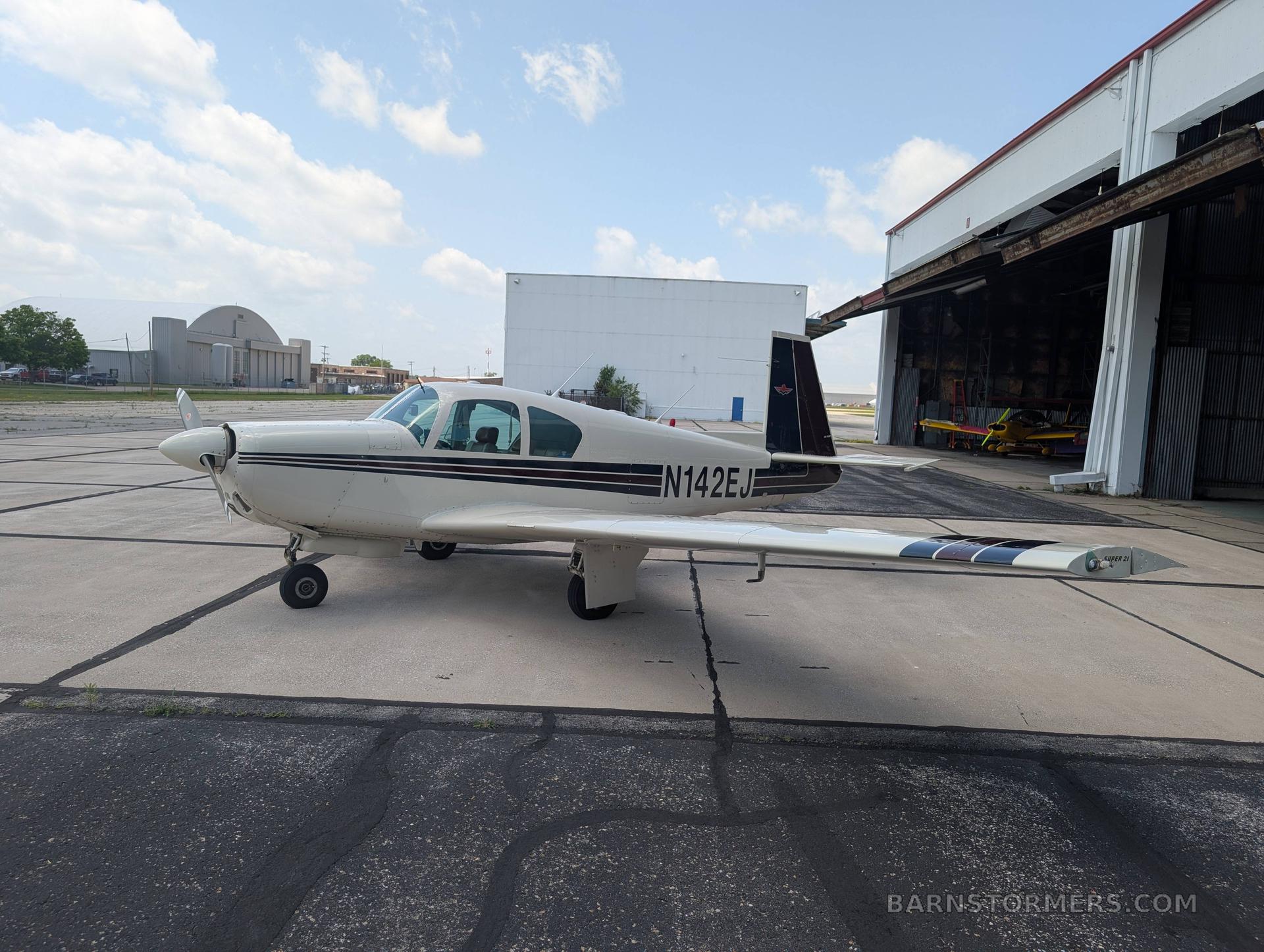 1964 Mooney M20 thumbnail 2