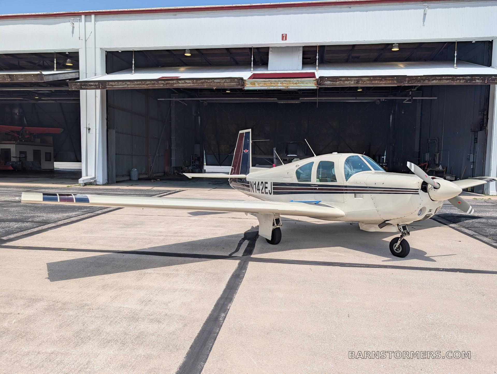 1964 Mooney M20 thumbnail 4