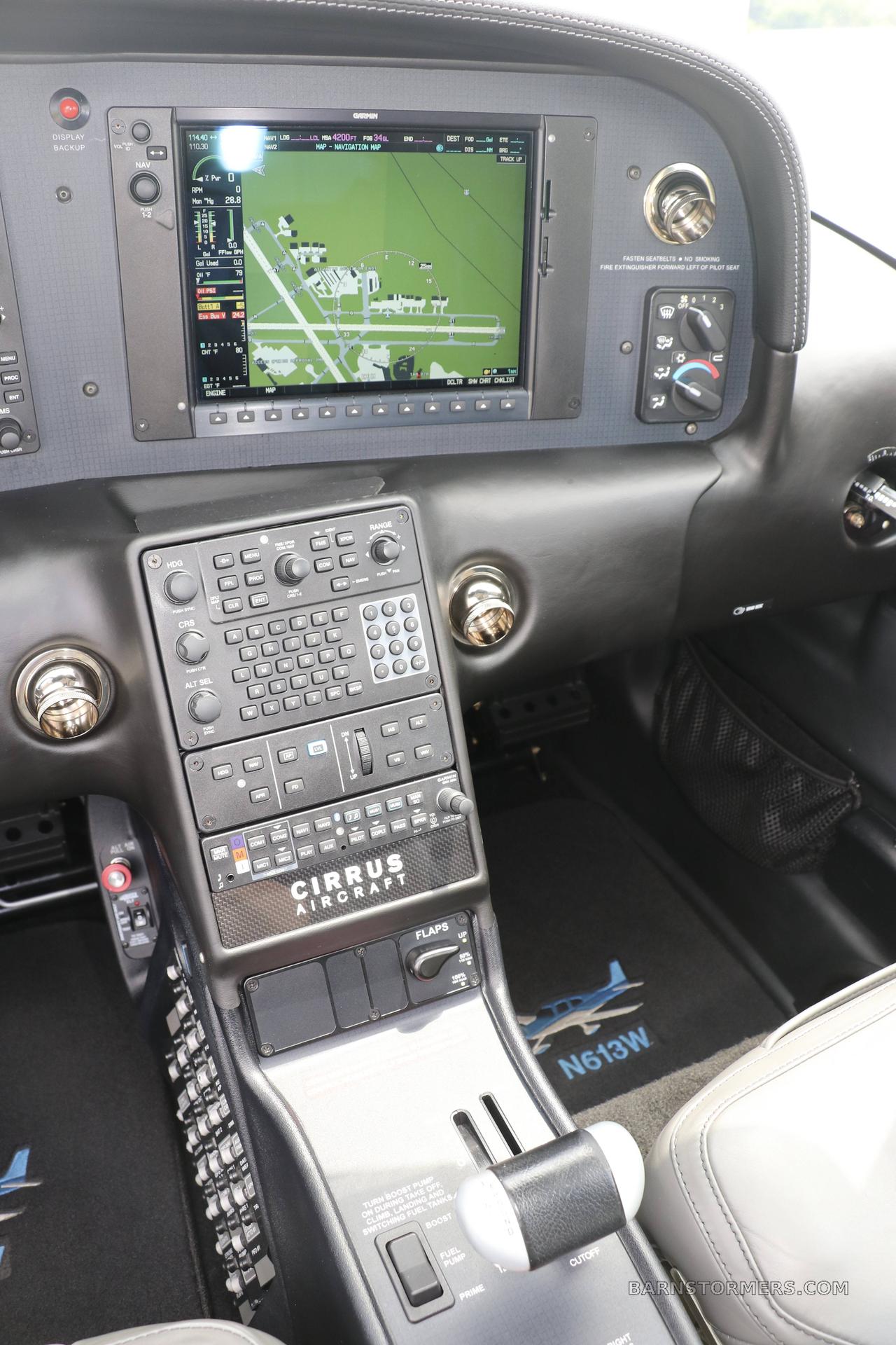 BEAUTIFUL 2016 CIRRUS SR20 G3 5