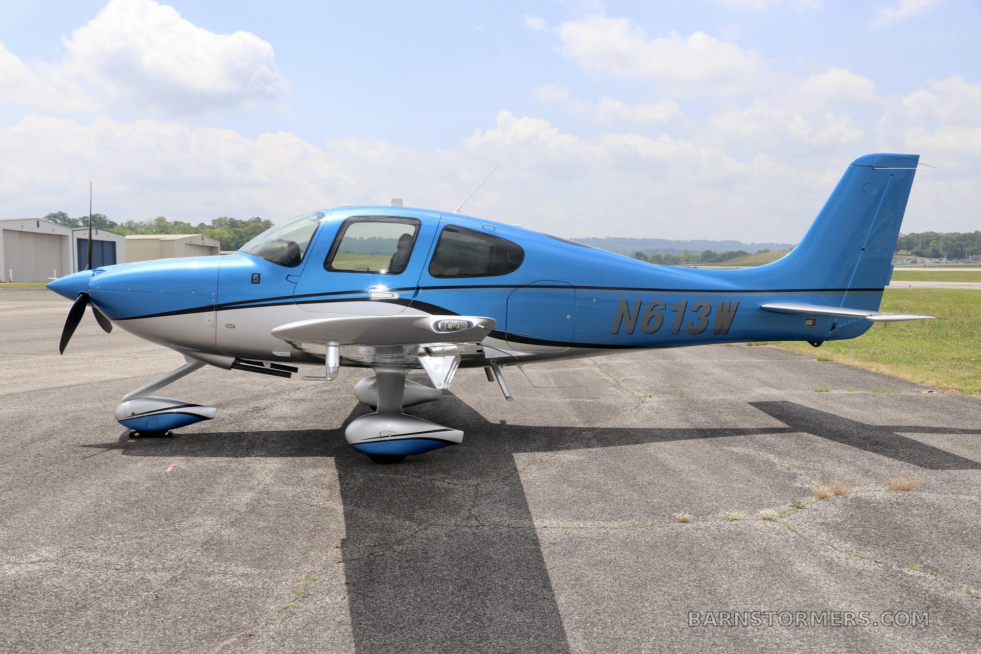 2016 Cirrus SR20 thumbnail 3