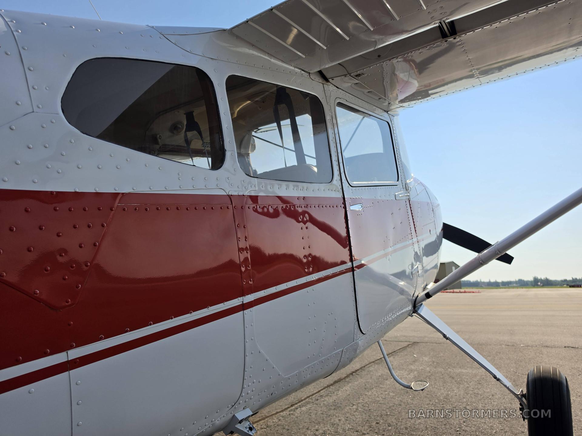 1979 Cessna 185 thumbnail 5