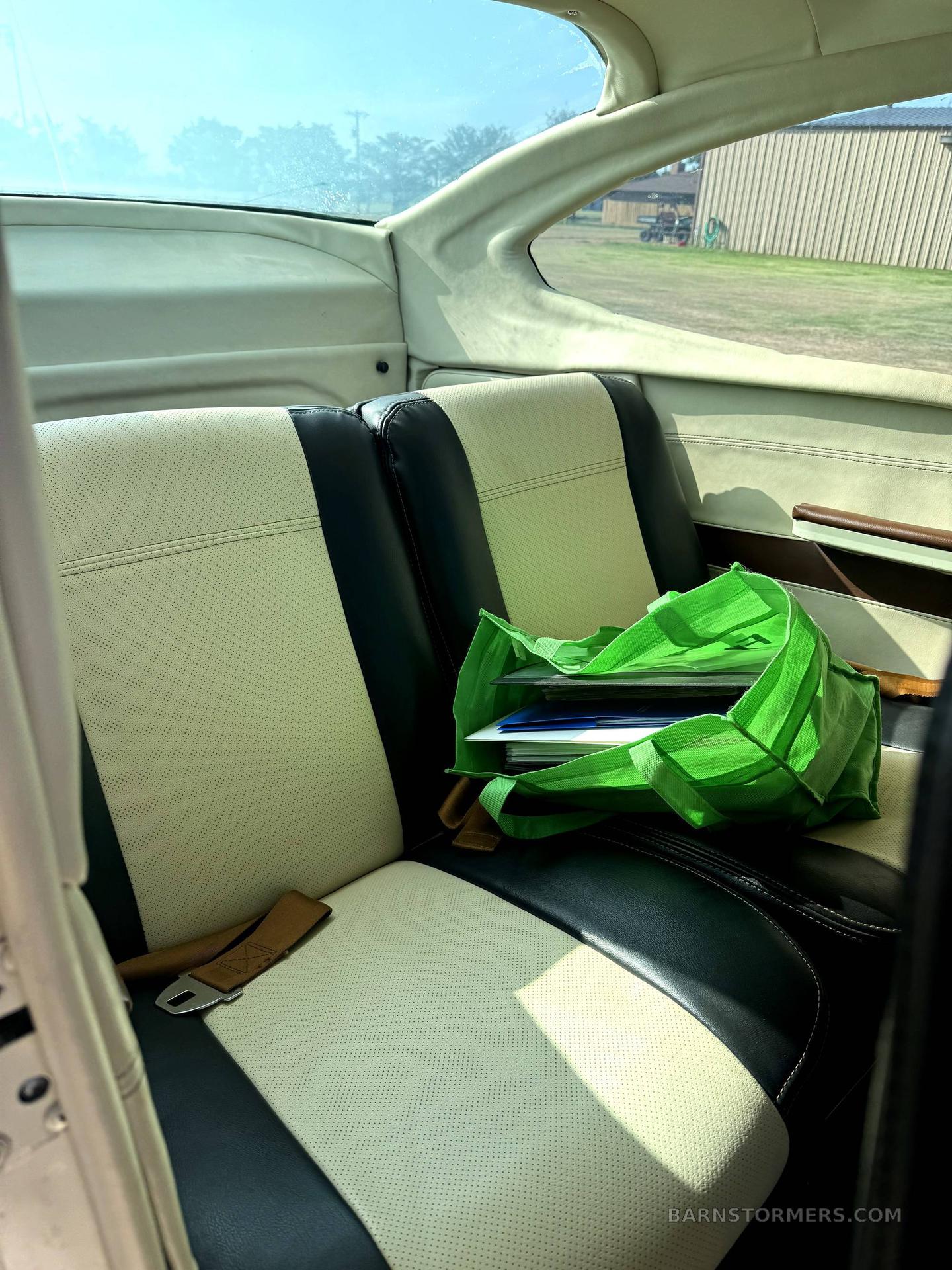 1968 Cessna 182 thumbnail 3