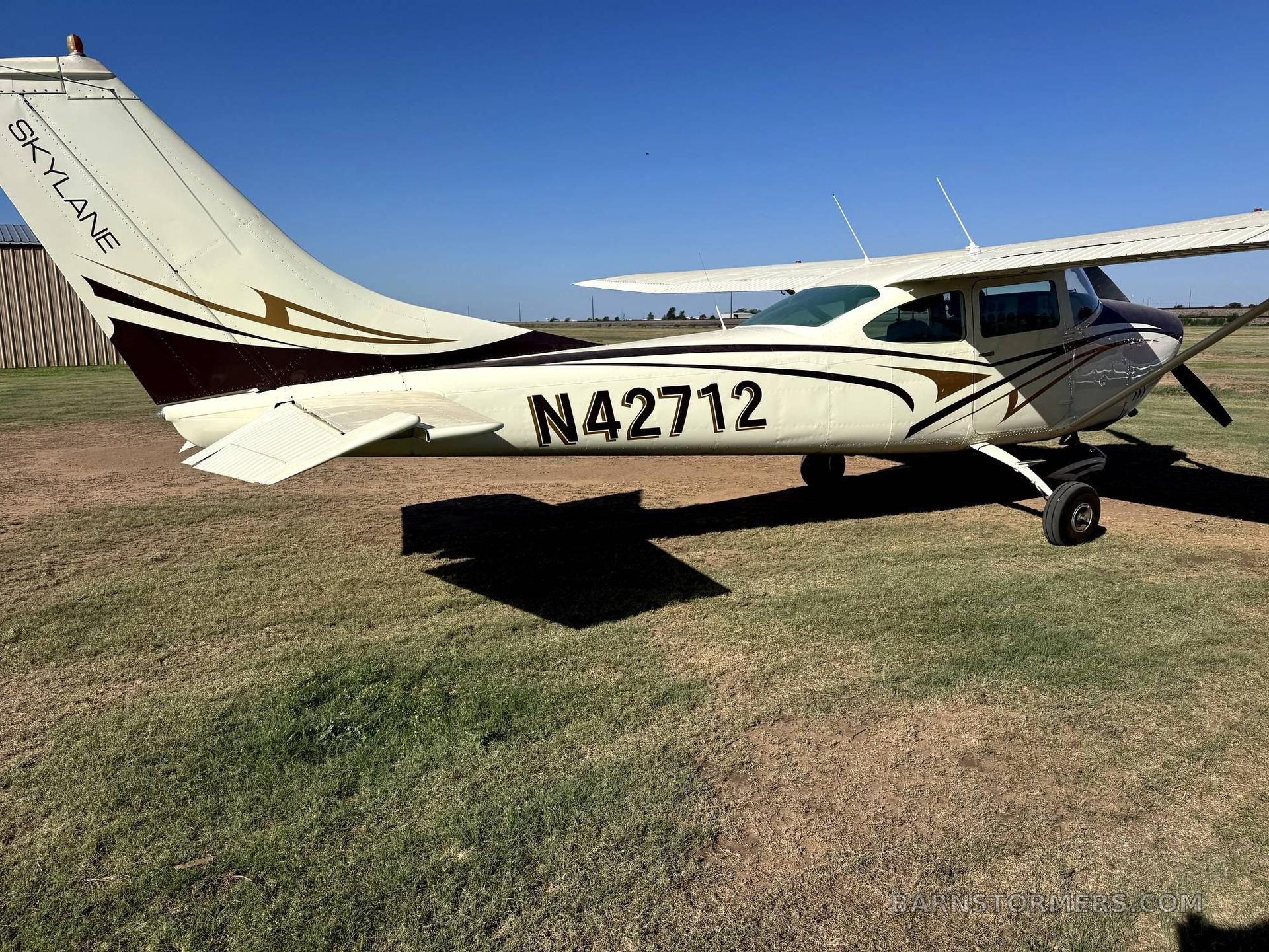 1968 Cessna 182 thumbnail 4