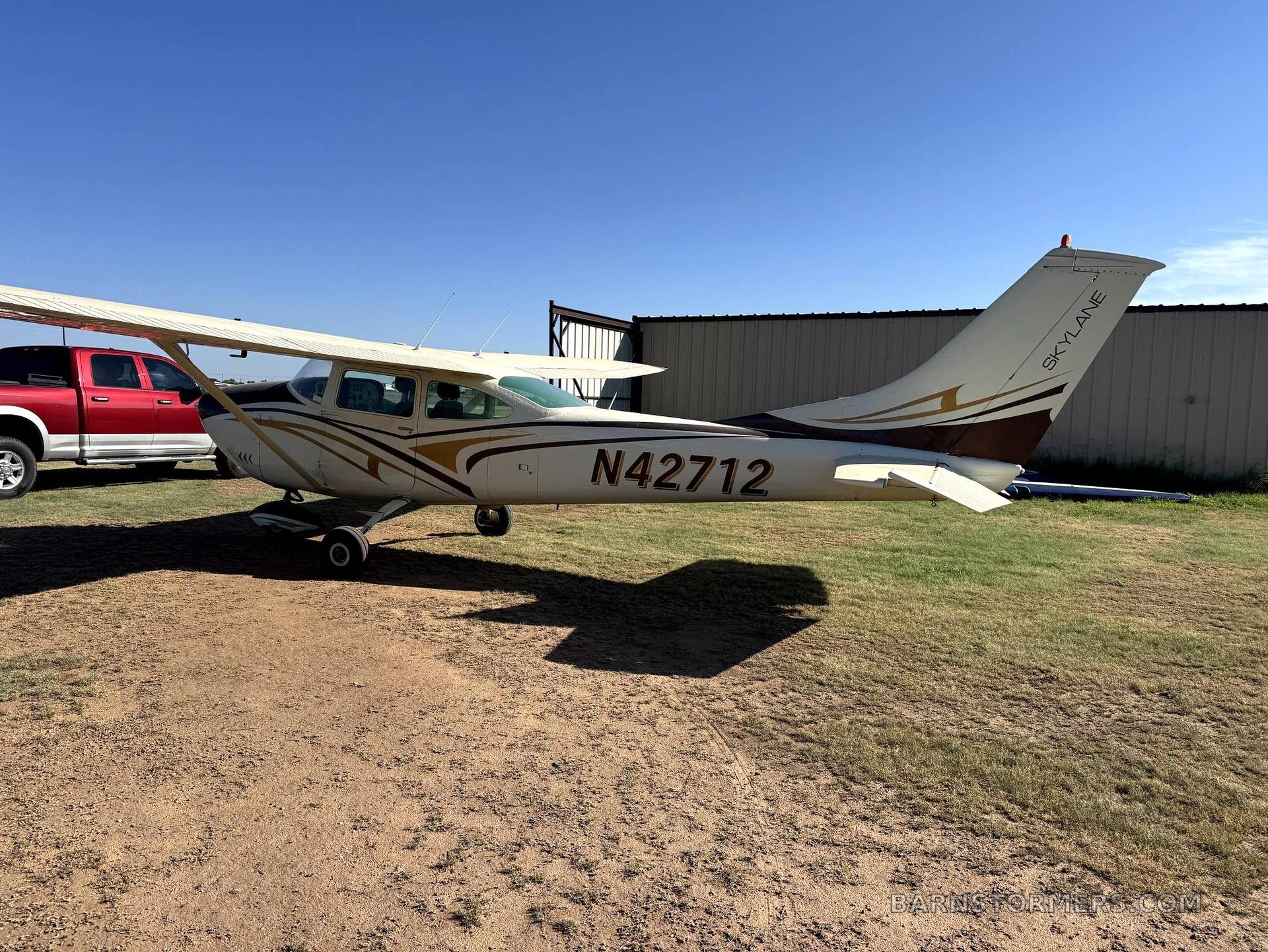 1968 Cessna 182 thumbnail 5