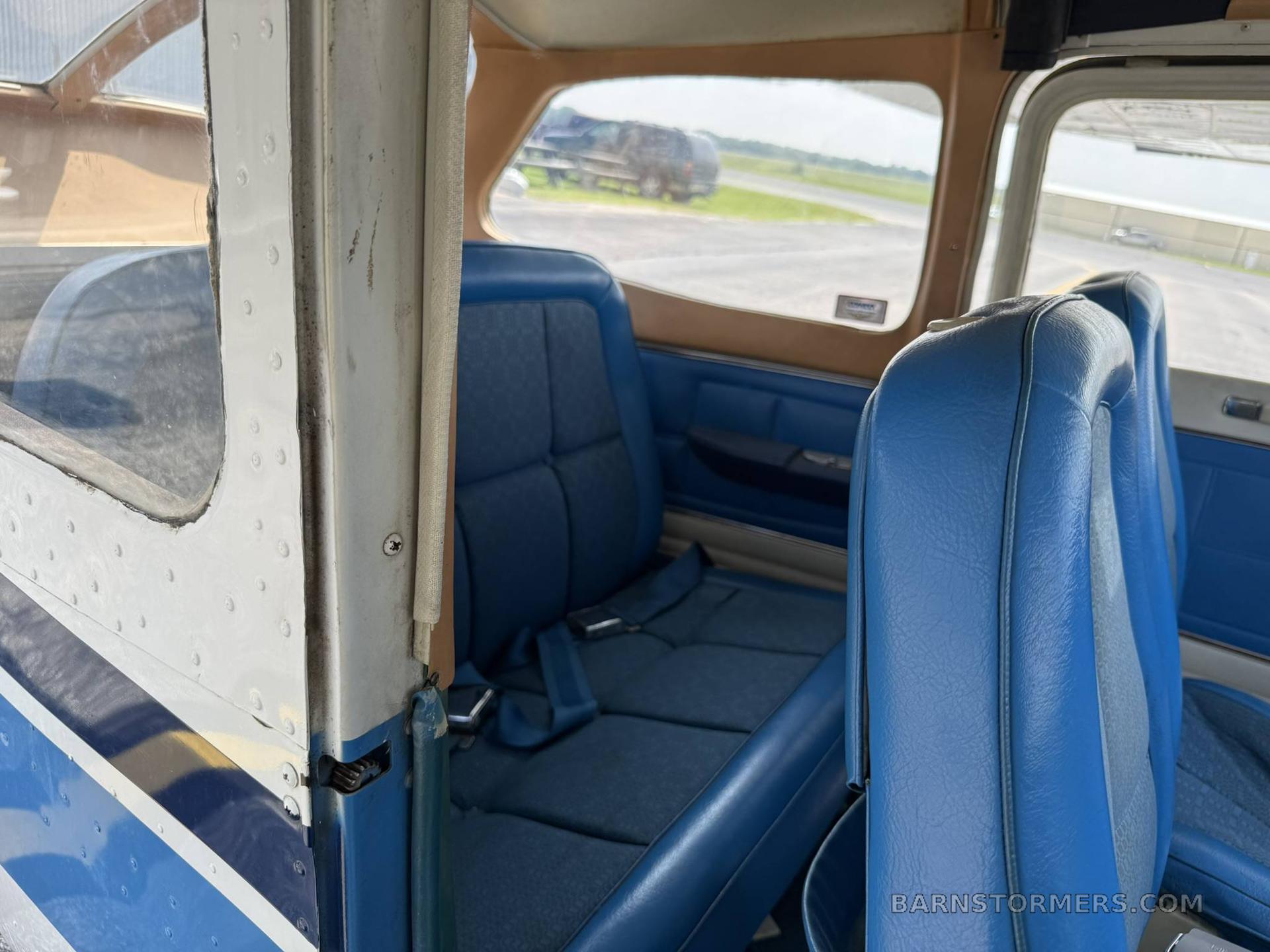 1975 CESSNA 172 SKYHAWK 5