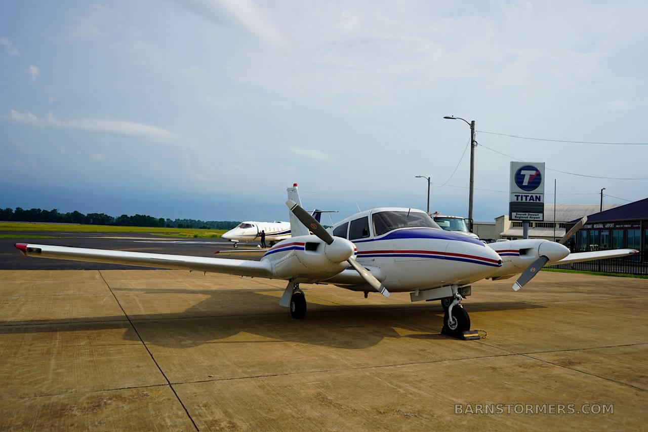Piper Comanche thumbnail 3