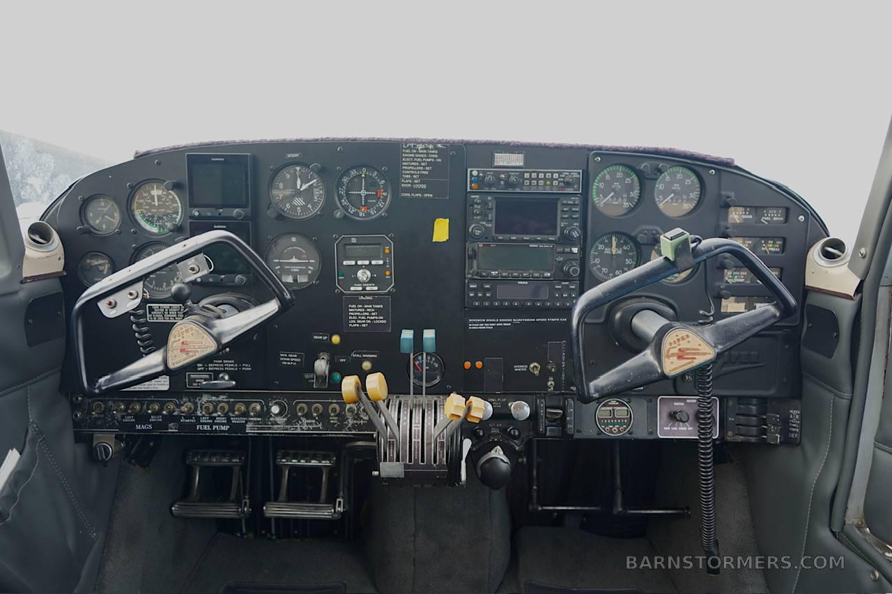 Piper Comanche thumbnail 4