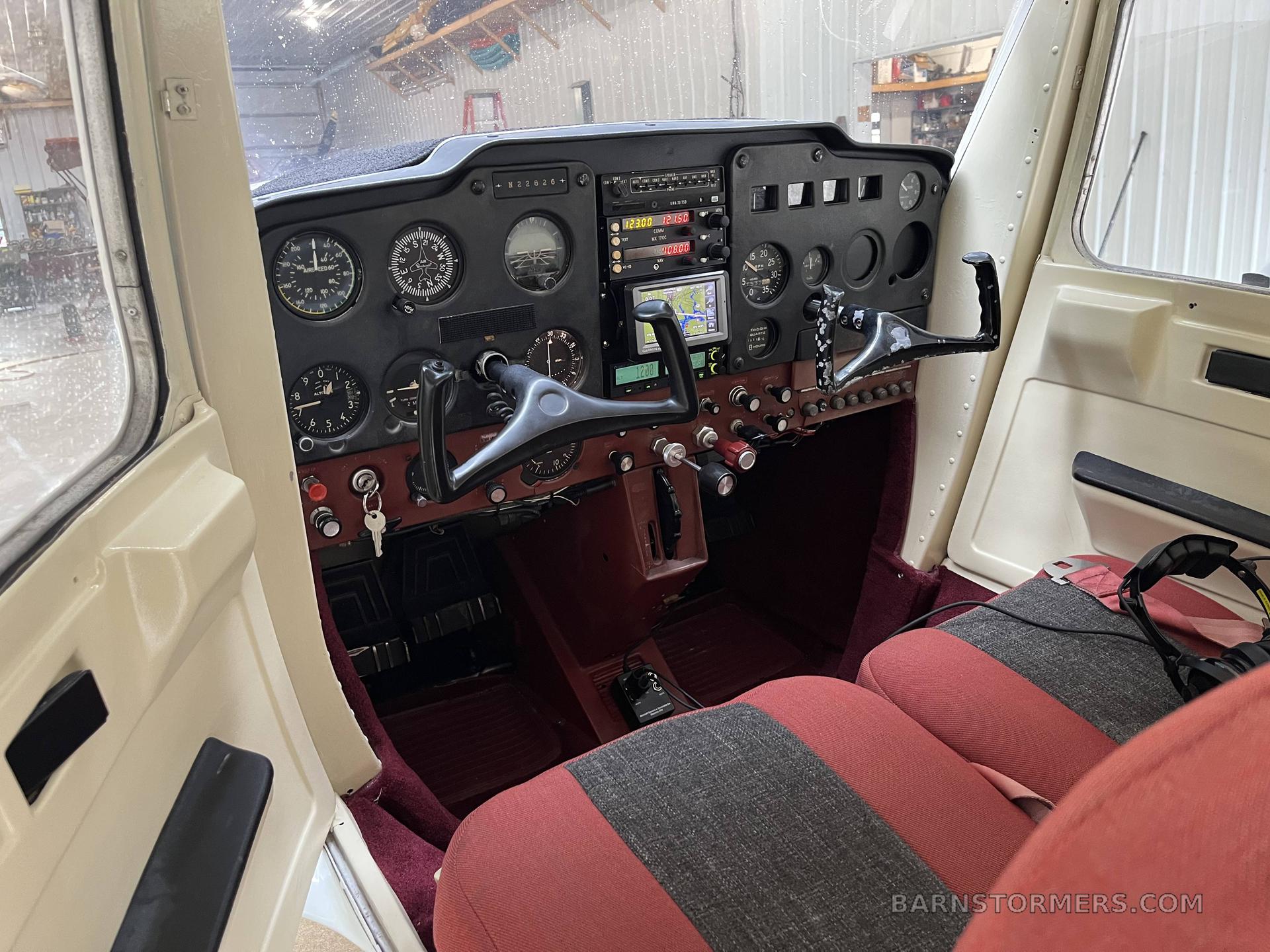 1968 Cessna 150 thumbnail 5